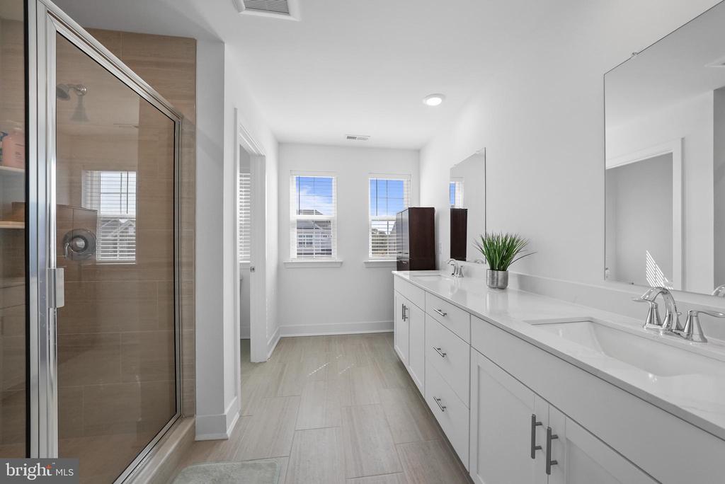 4 WILLIAM BOYER DRIVE