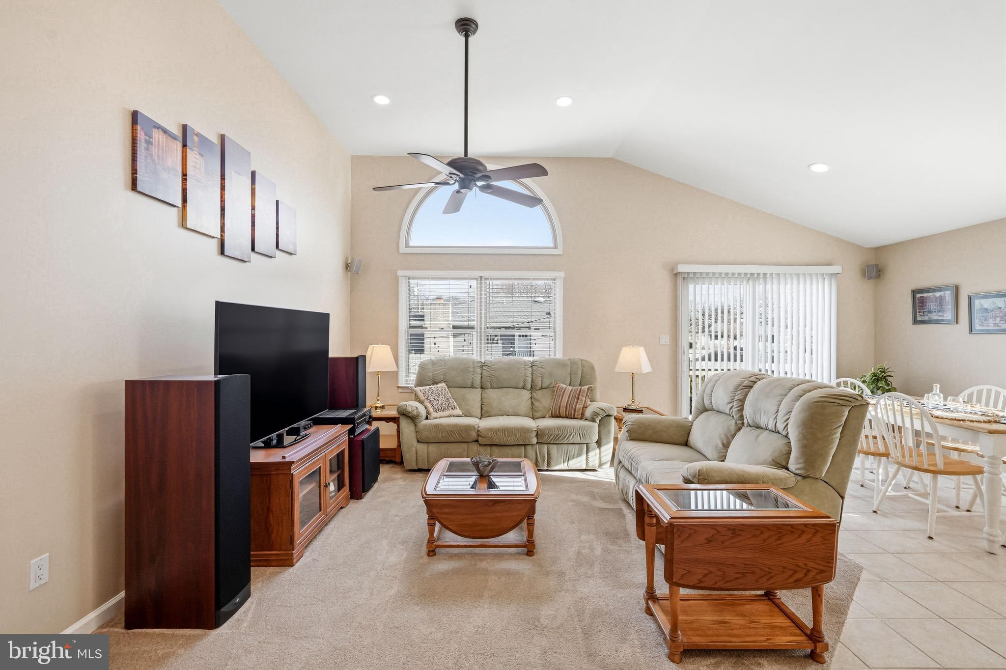 1038 ESTATES BOULEVARD