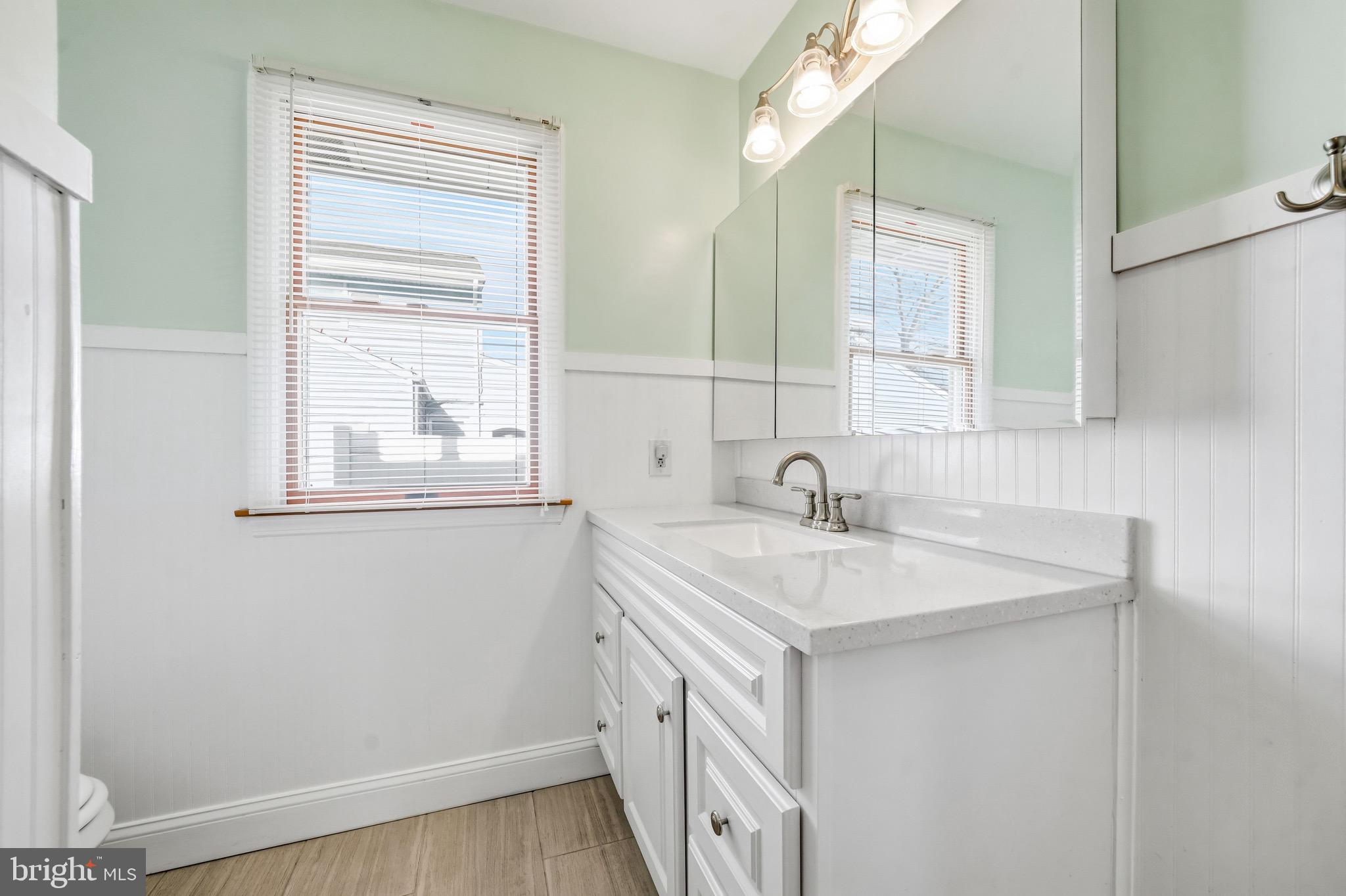 1038 ESTATES BOULEVARD