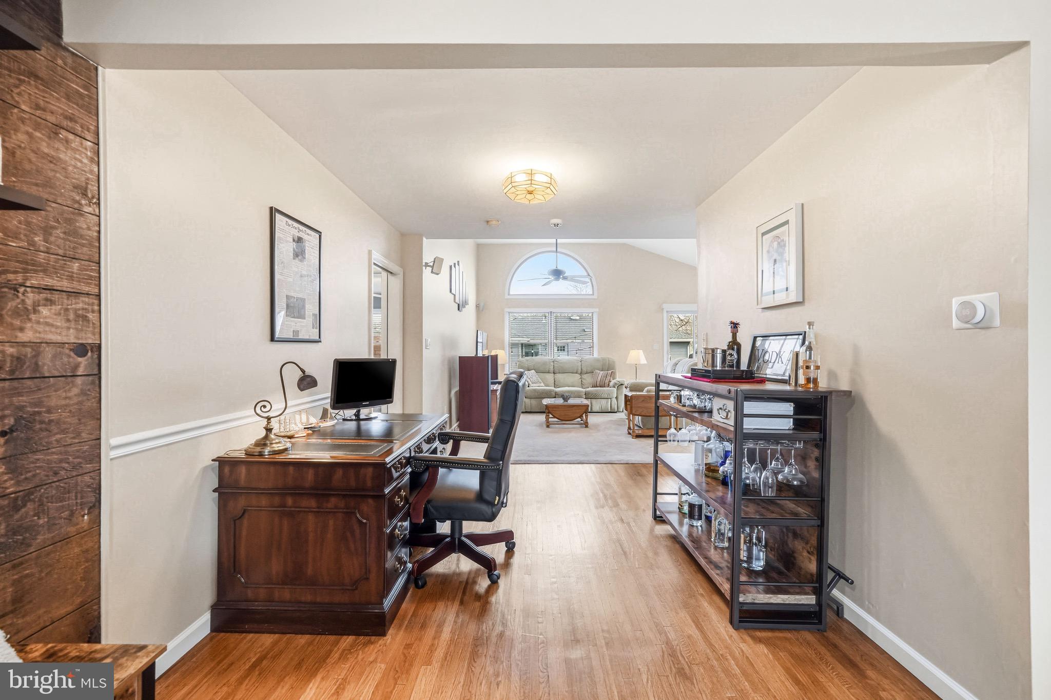 1038 ESTATES BOULEVARD