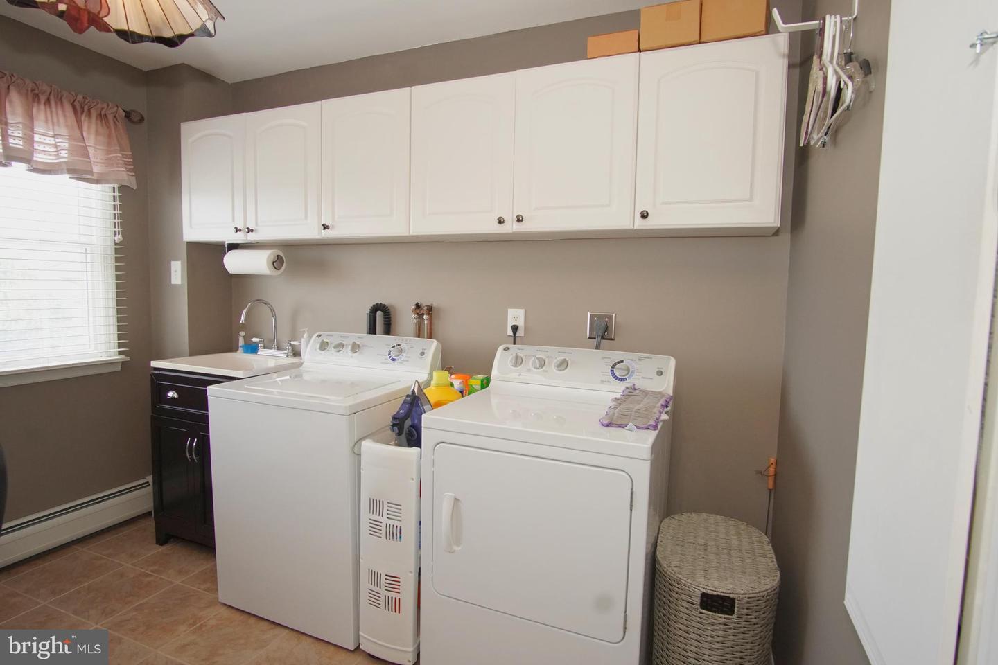 107 E Shrewsbury Dr