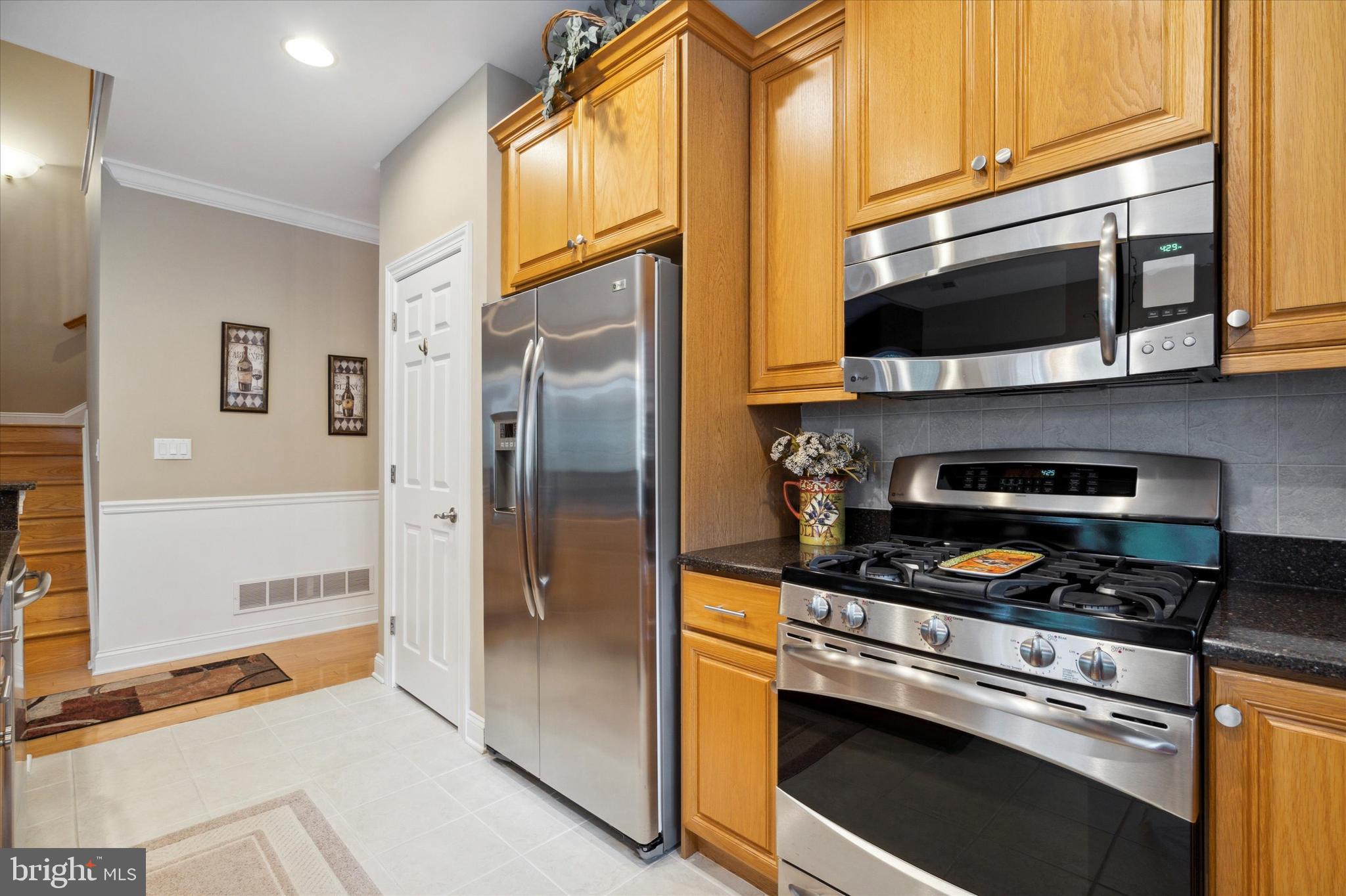 149 Silvertail Ln