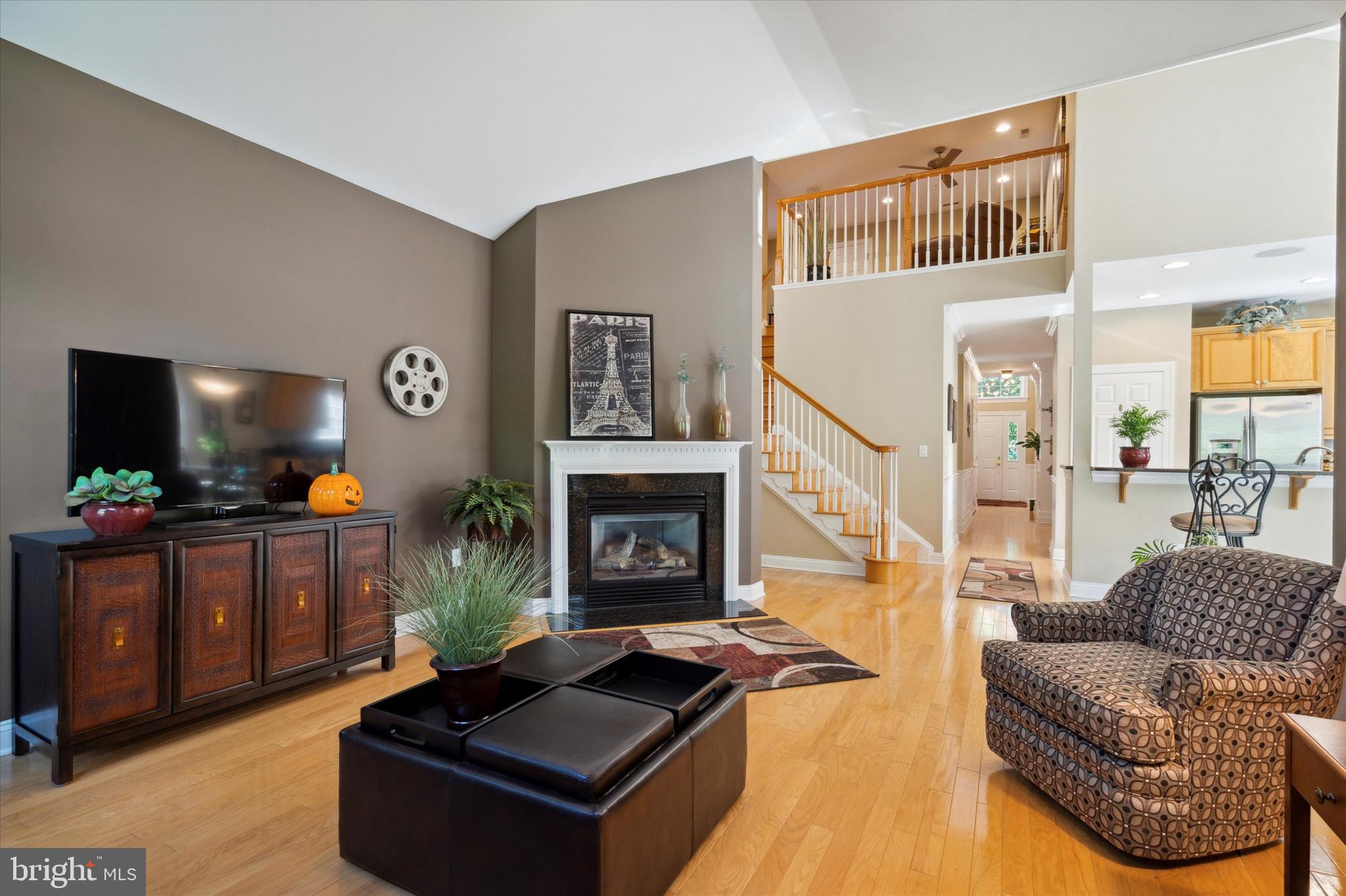 149 Silvertail Ln