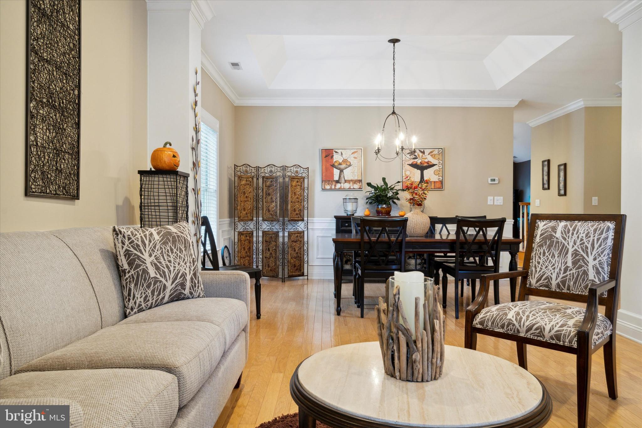 149 Silvertail Ln