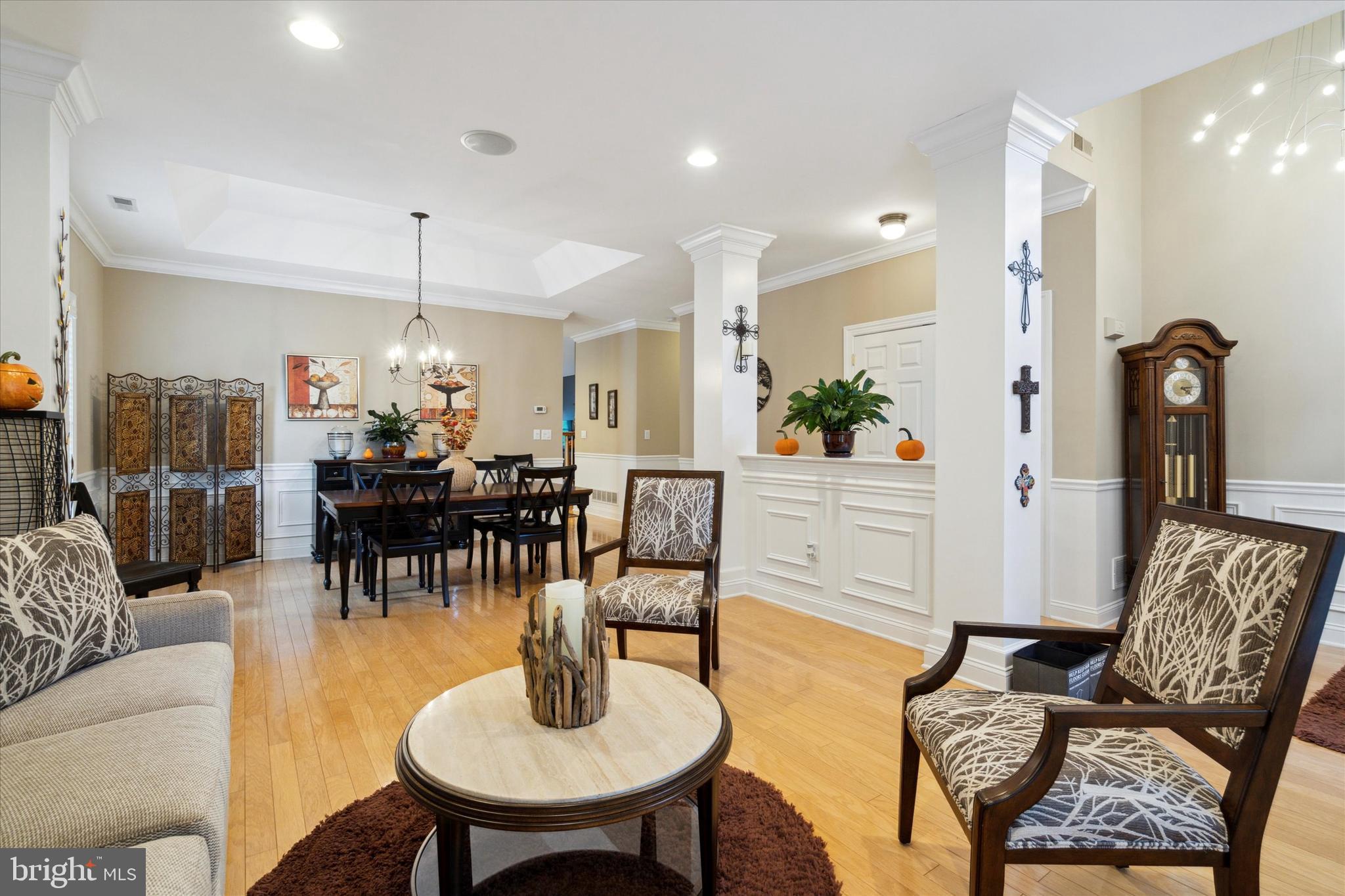 149 Silvertail Ln