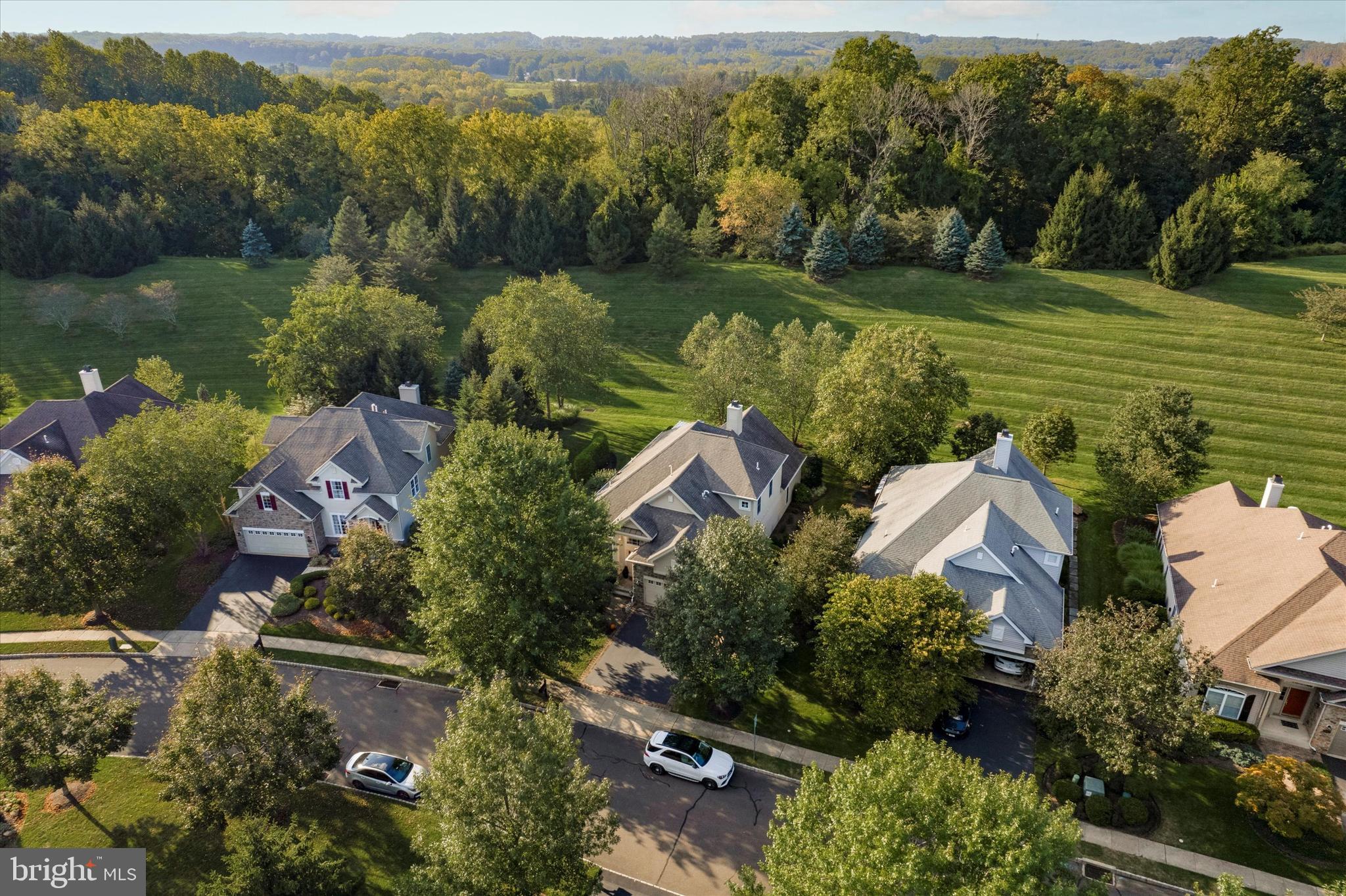 149 Silvertail Ln