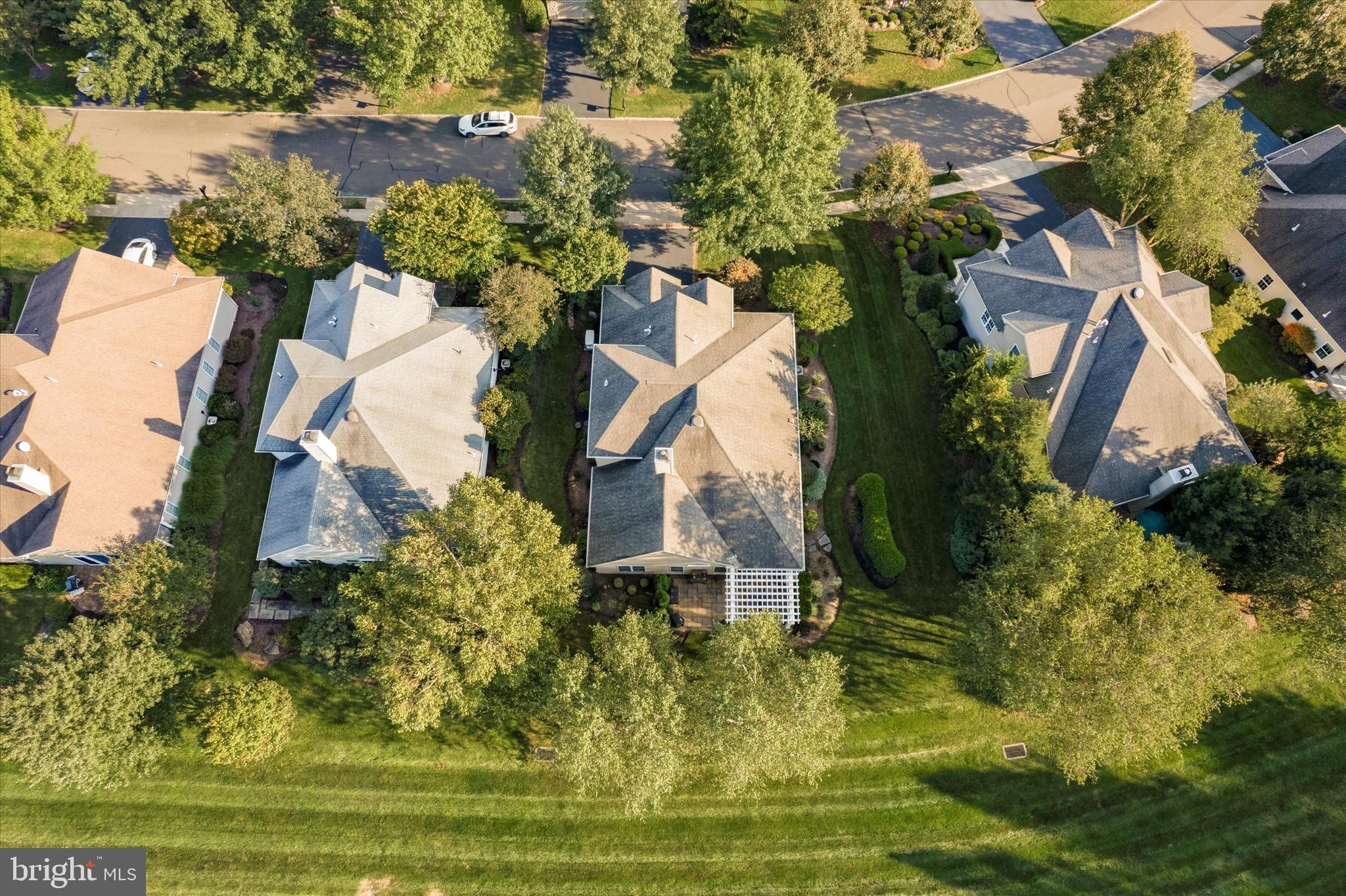 149 Silvertail Ln
