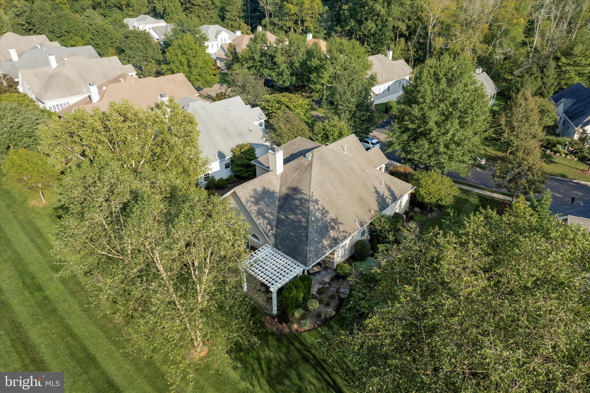 149 Silvertail Ln