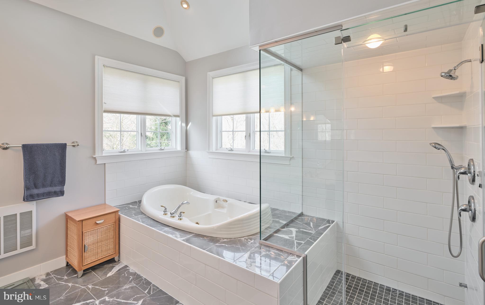 205 Burkdale Ct