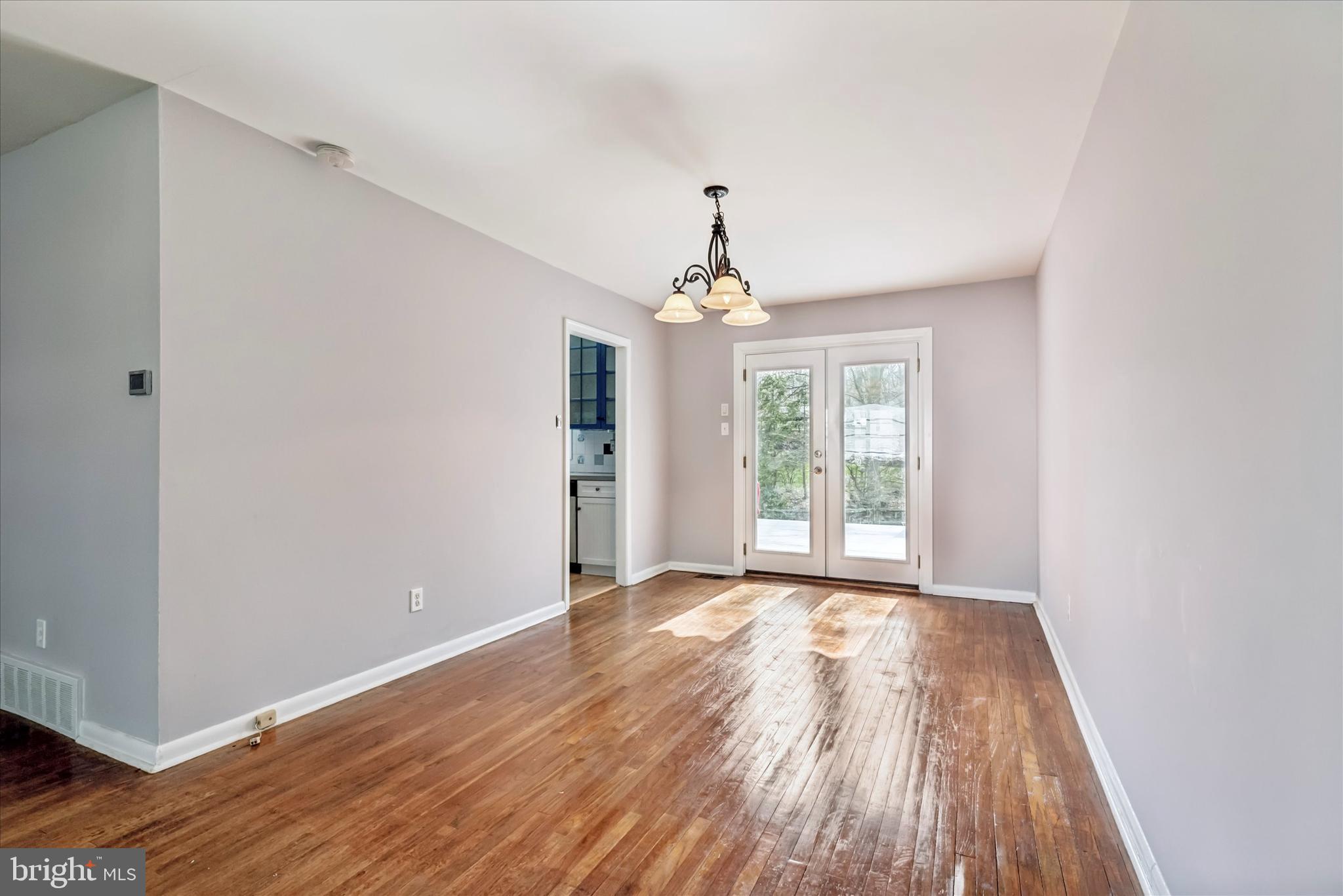 204 Cornwall Dr