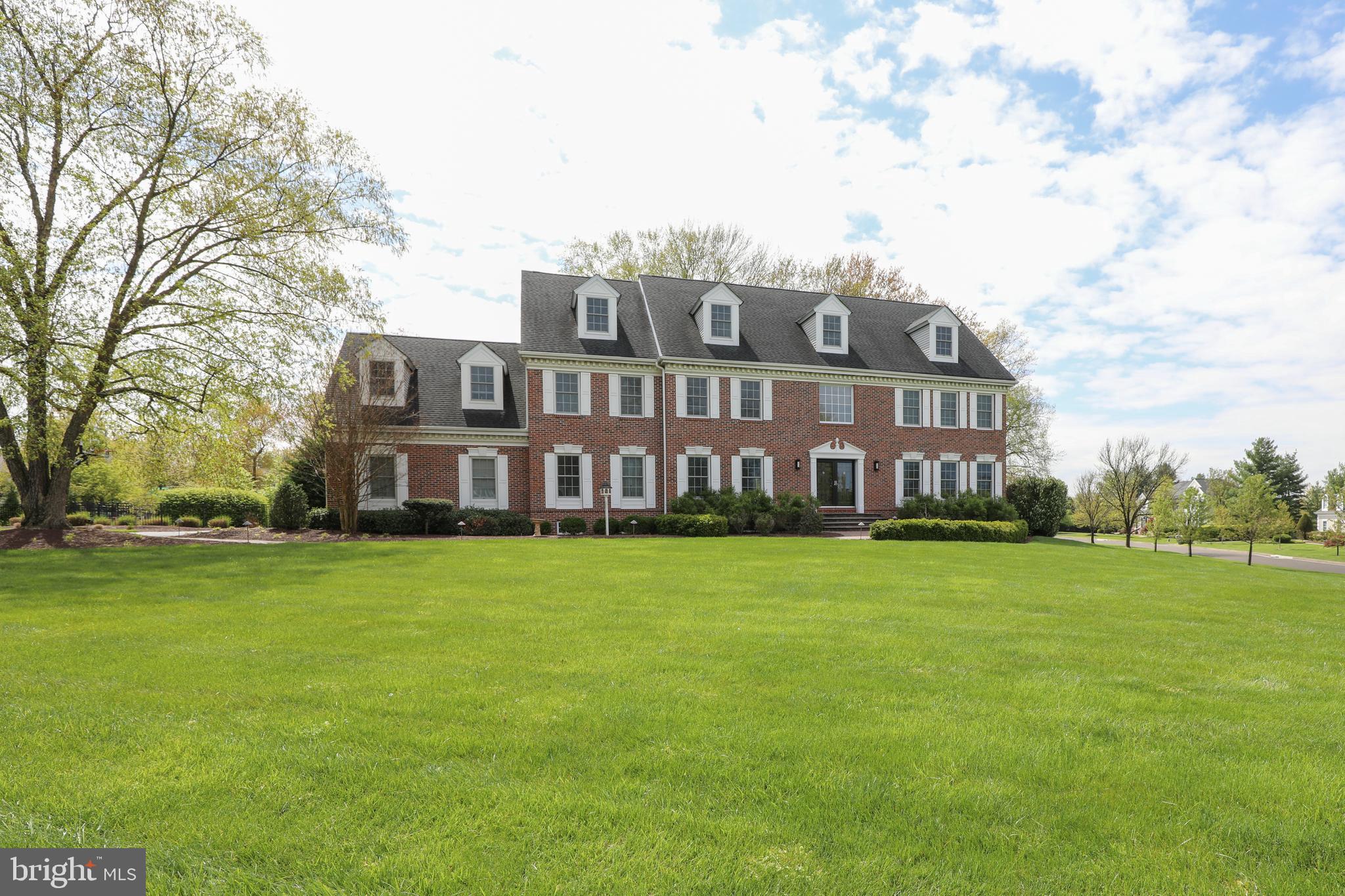 4 Bayshore Dr