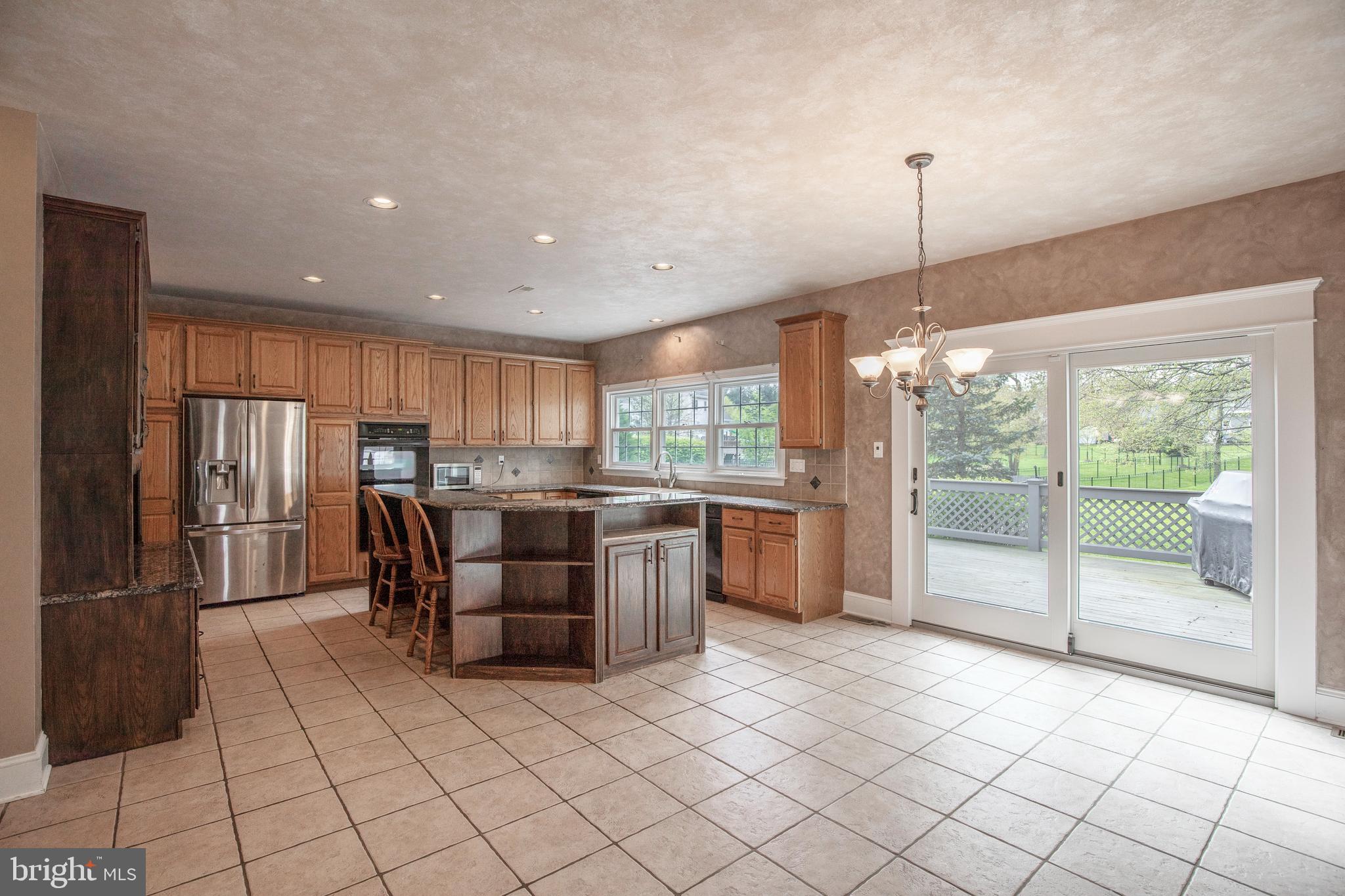 4 Bayshore Dr
