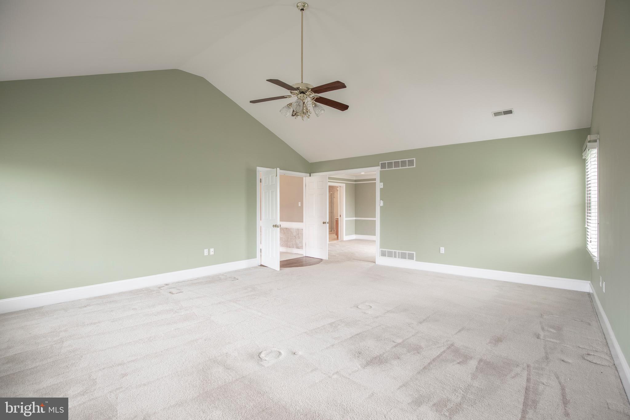4 Bayshore Dr