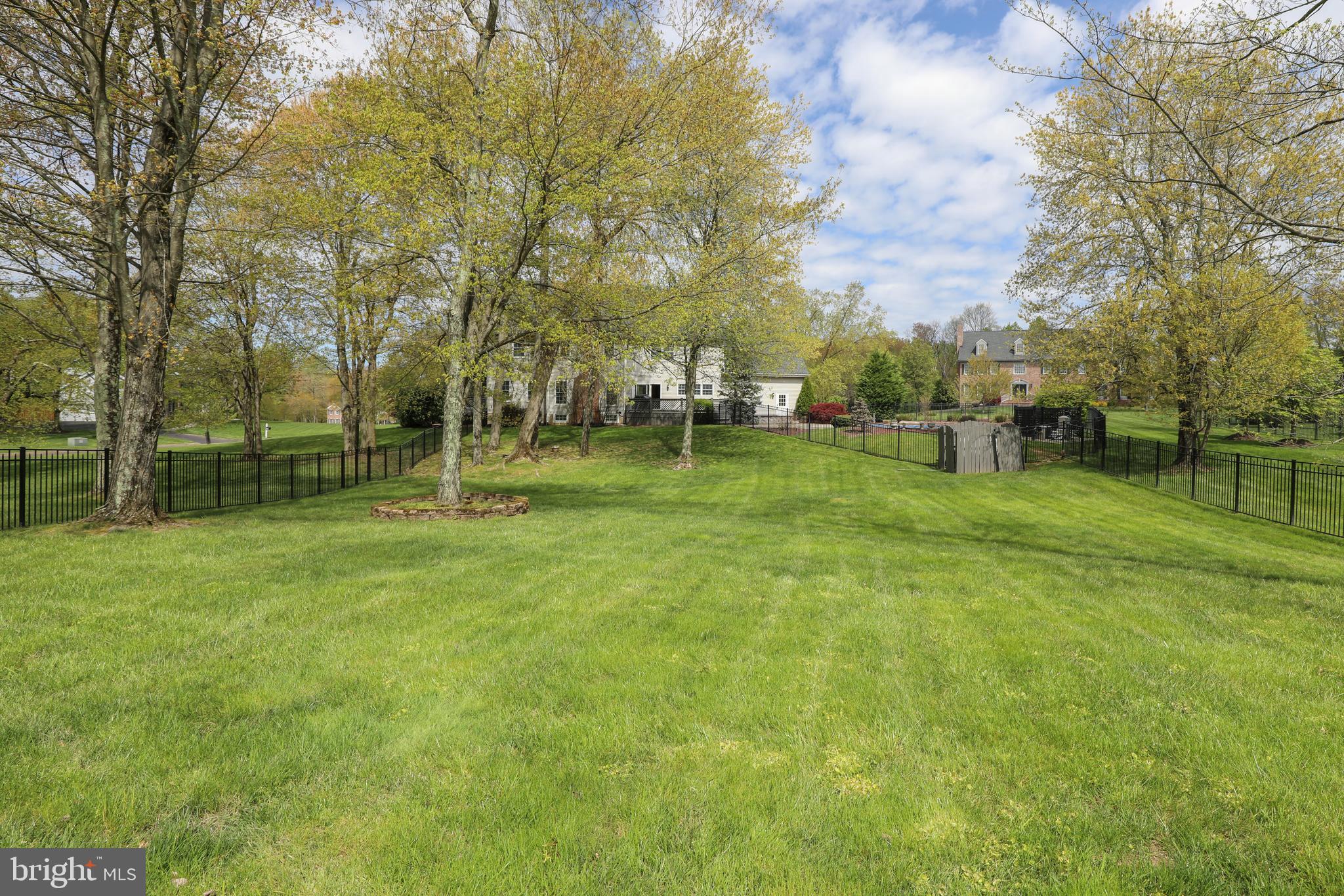 4 Bayshore Dr