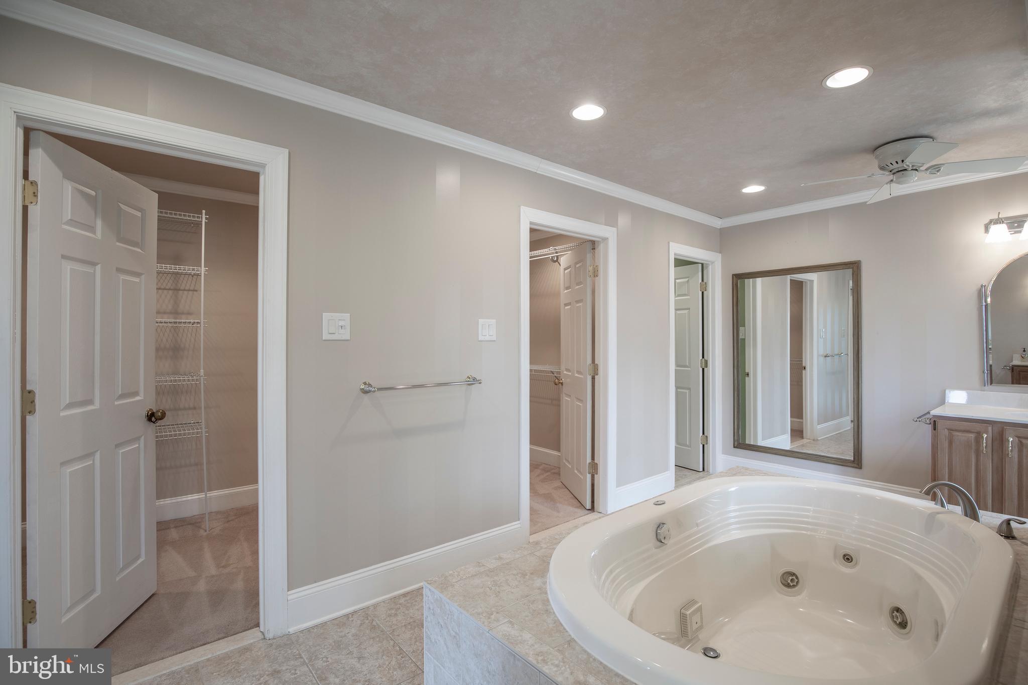 4 Bayshore Dr