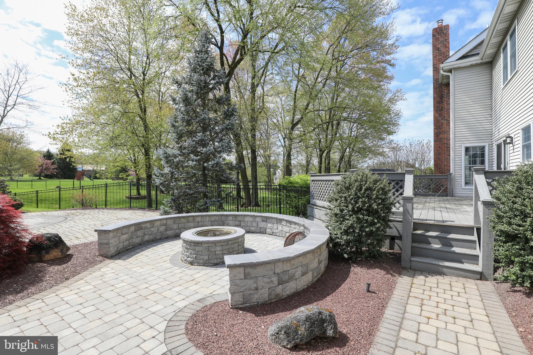 4 Bayshore Dr