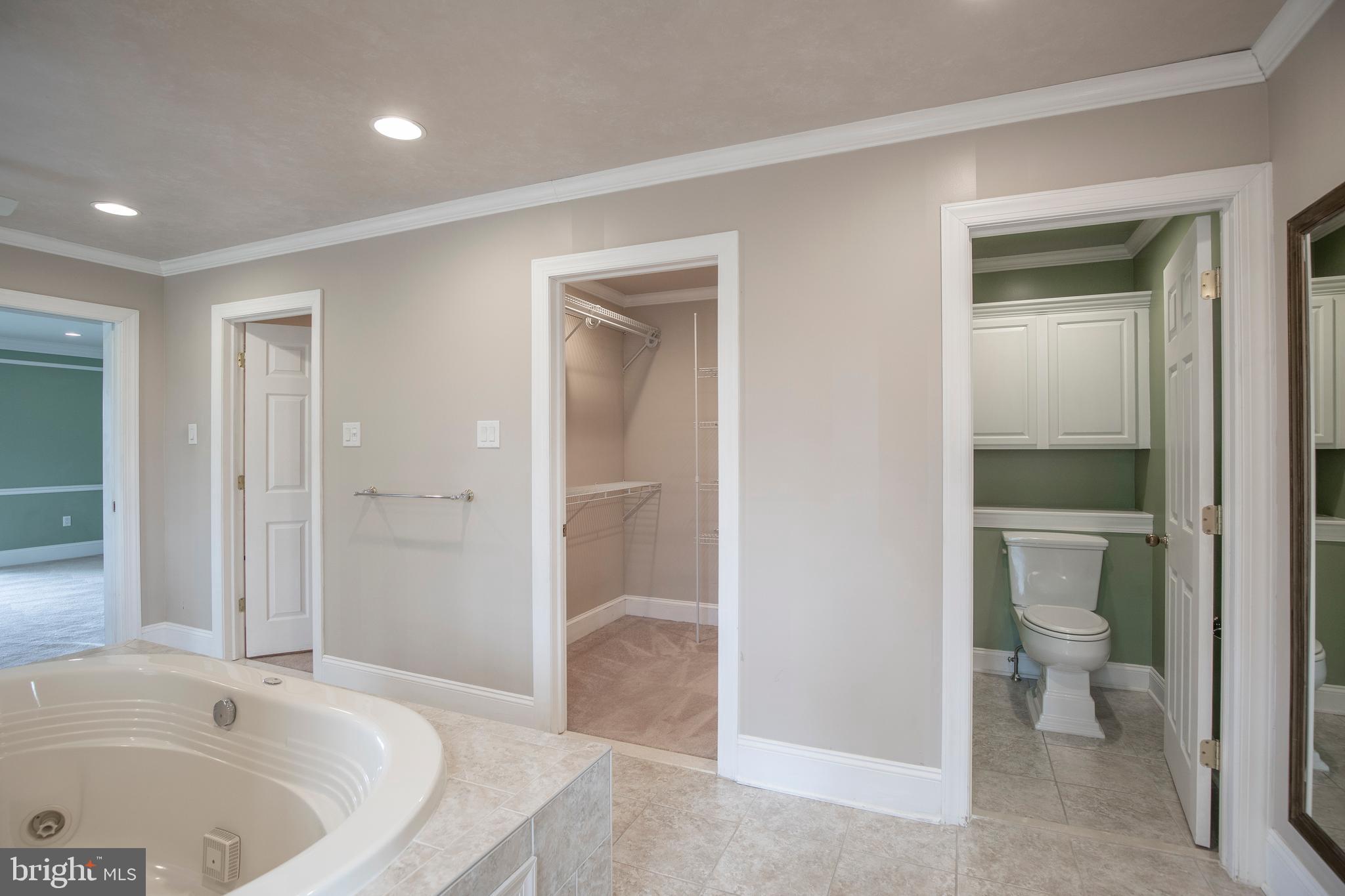 4 Bayshore Dr