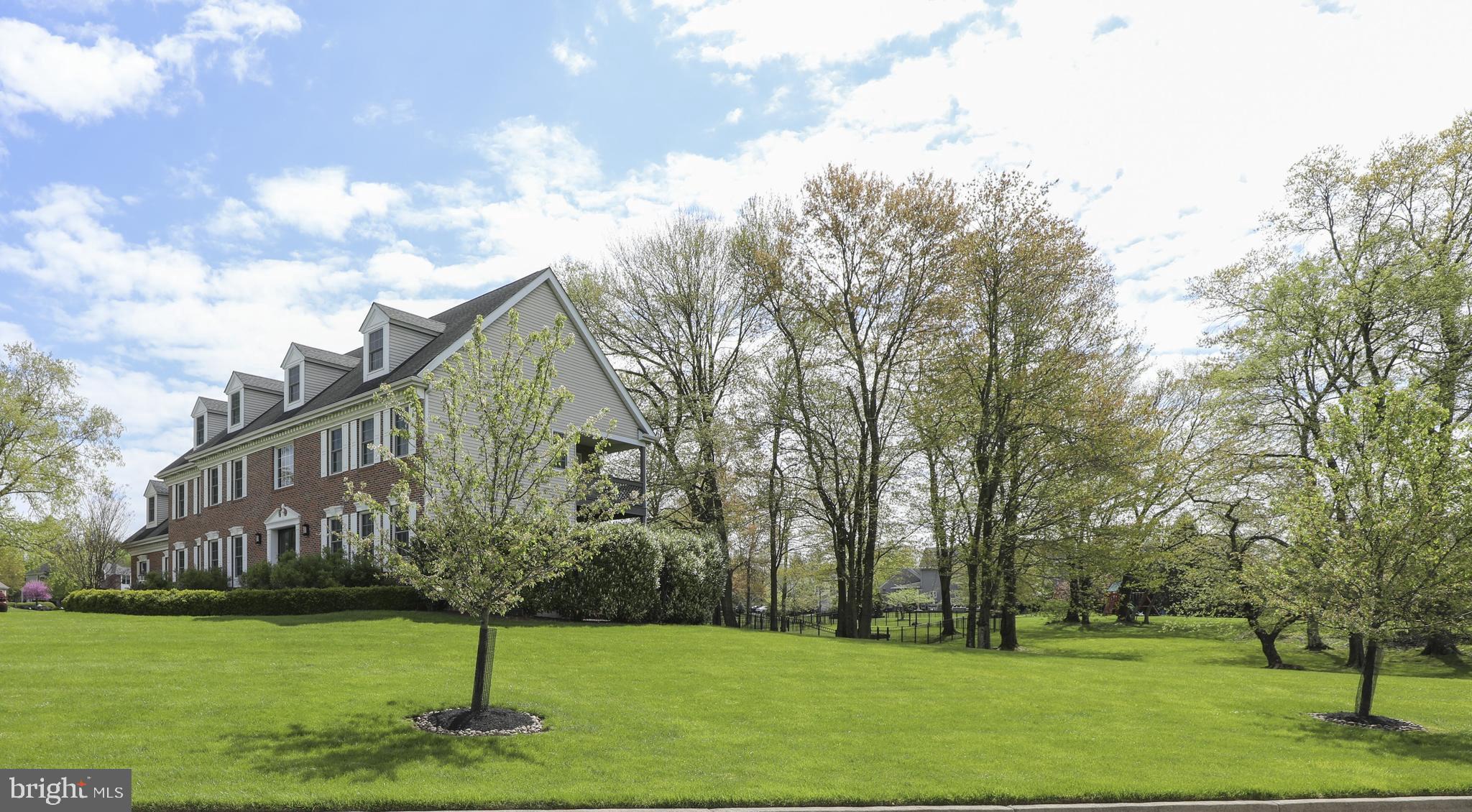 4 Bayshore Dr