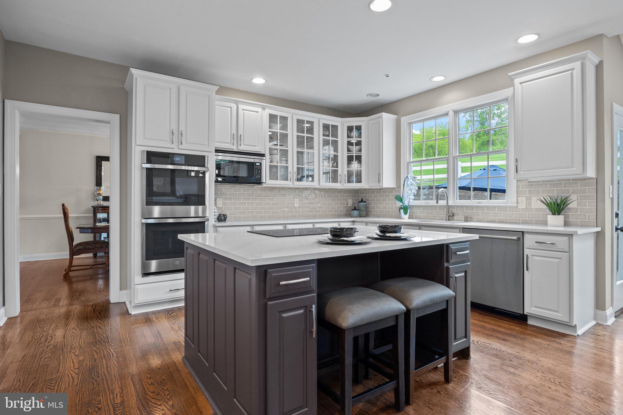 384 Ridge Ave