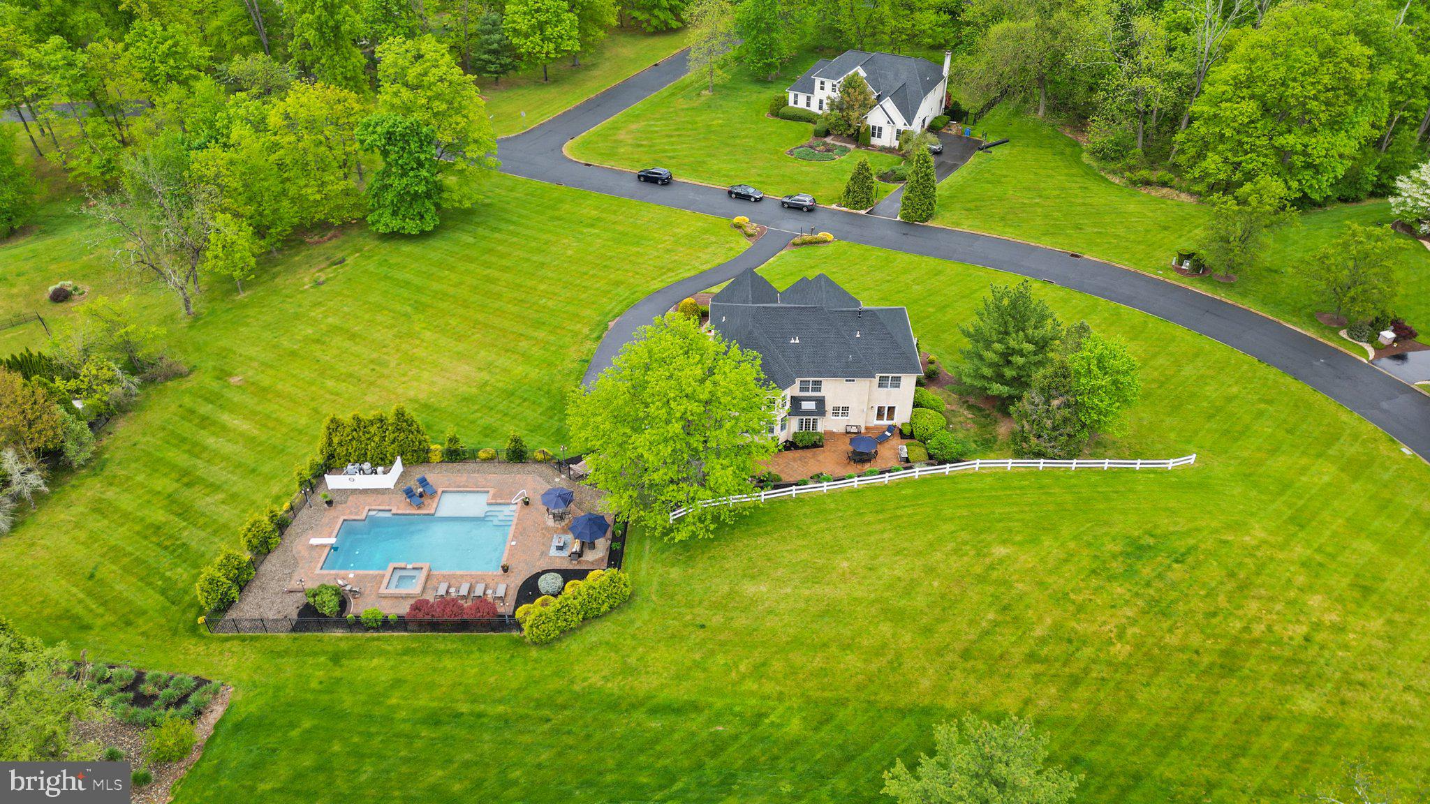 384 Ridge Ave