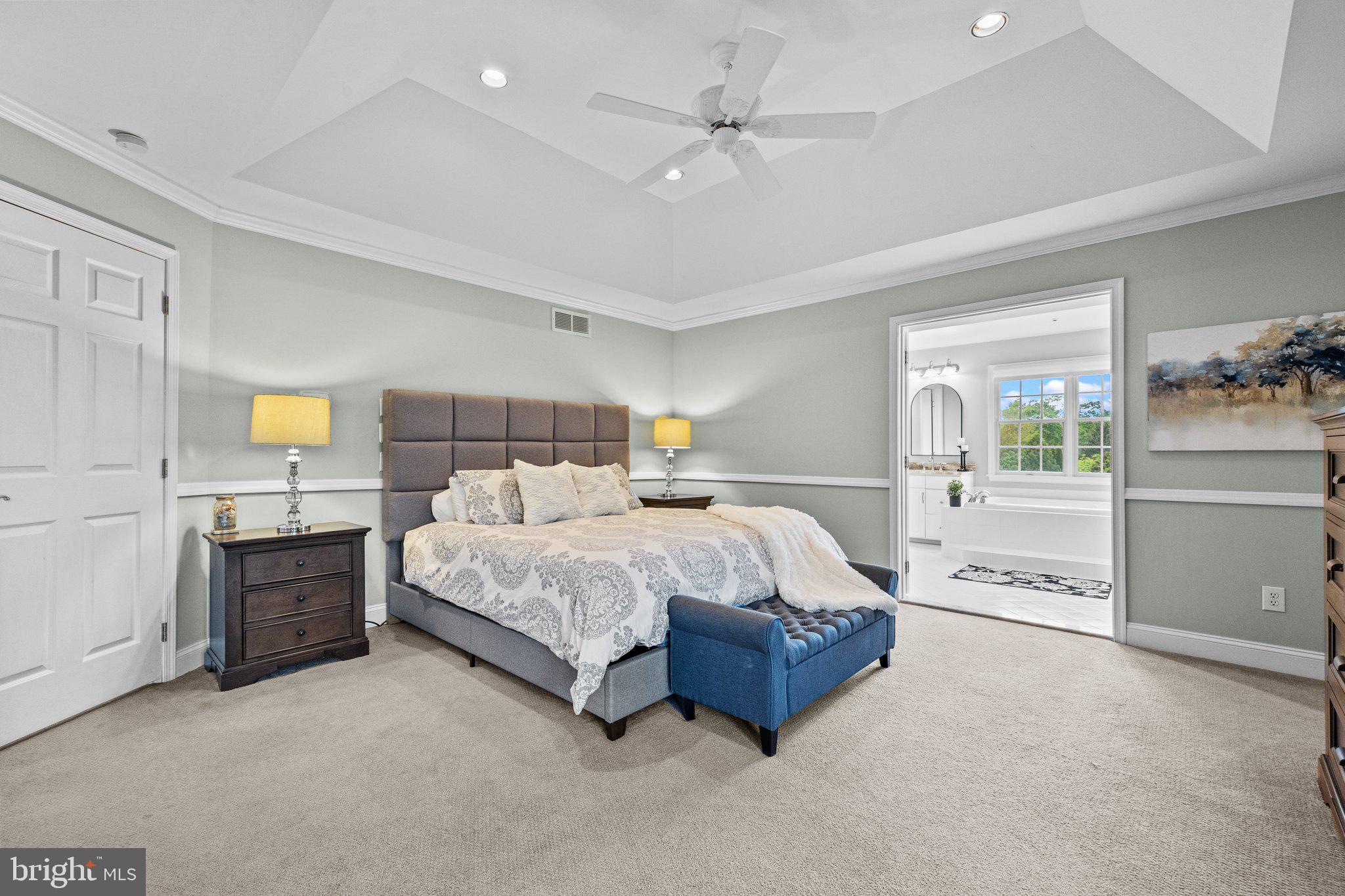 384 Ridge Ave