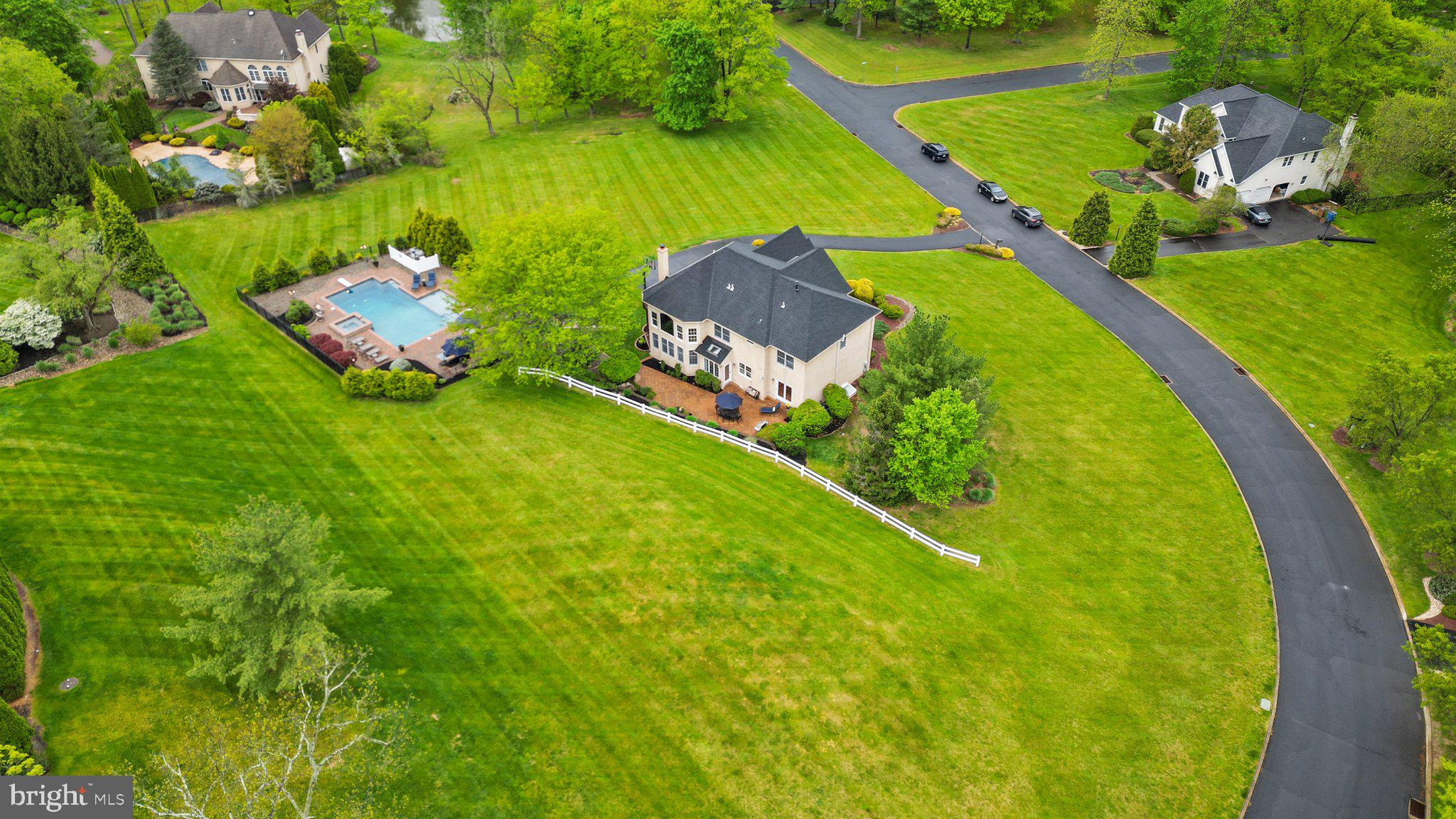 384 Ridge Ave