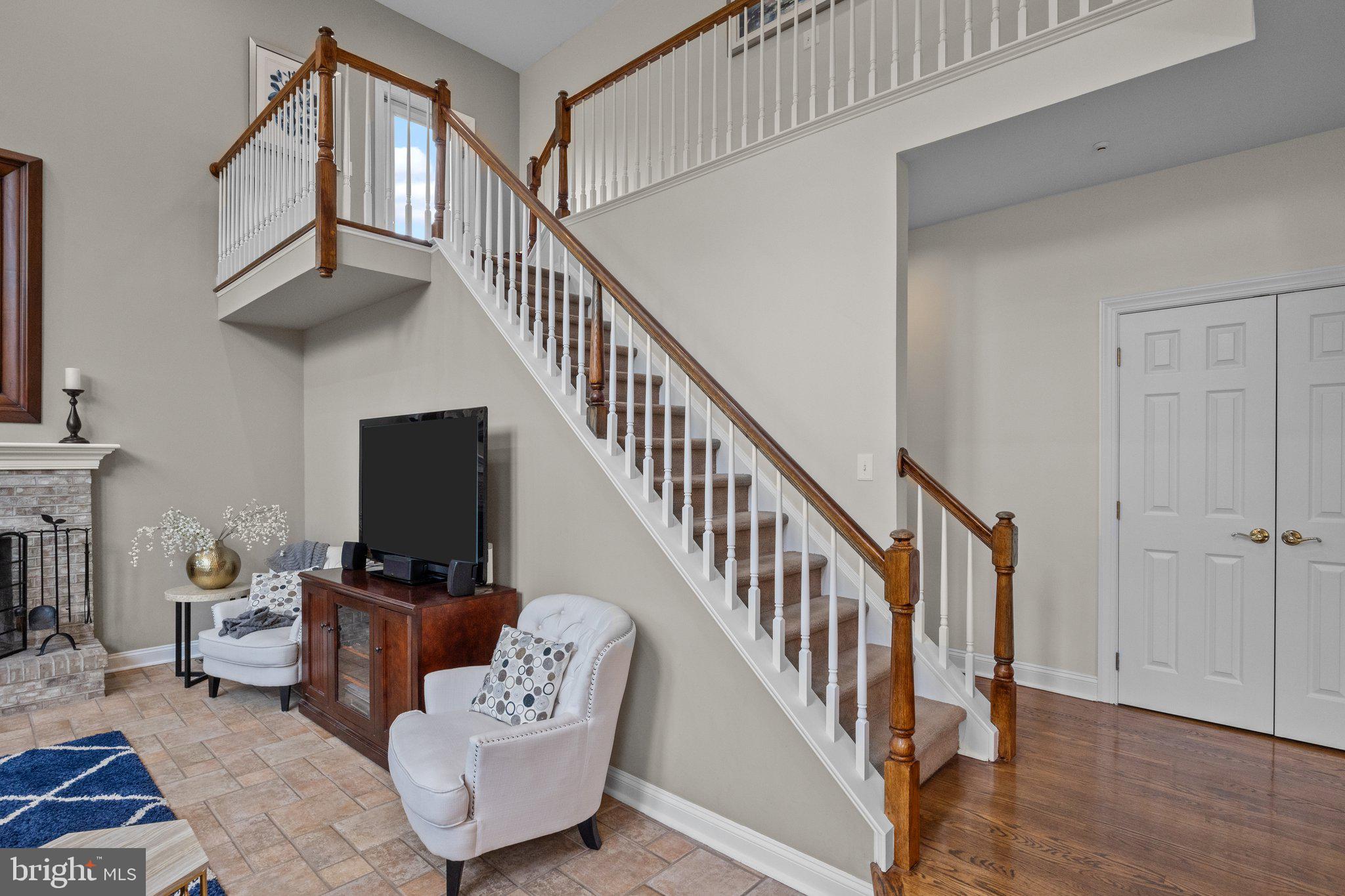 384 Ridge Ave