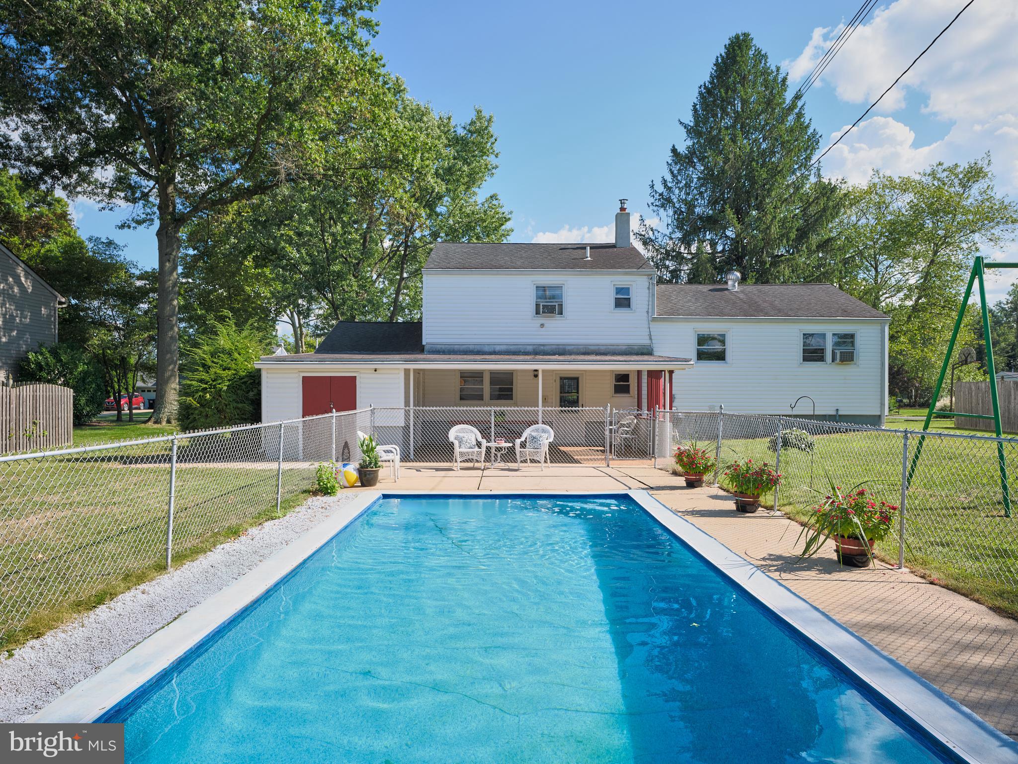 16 Richie Ln