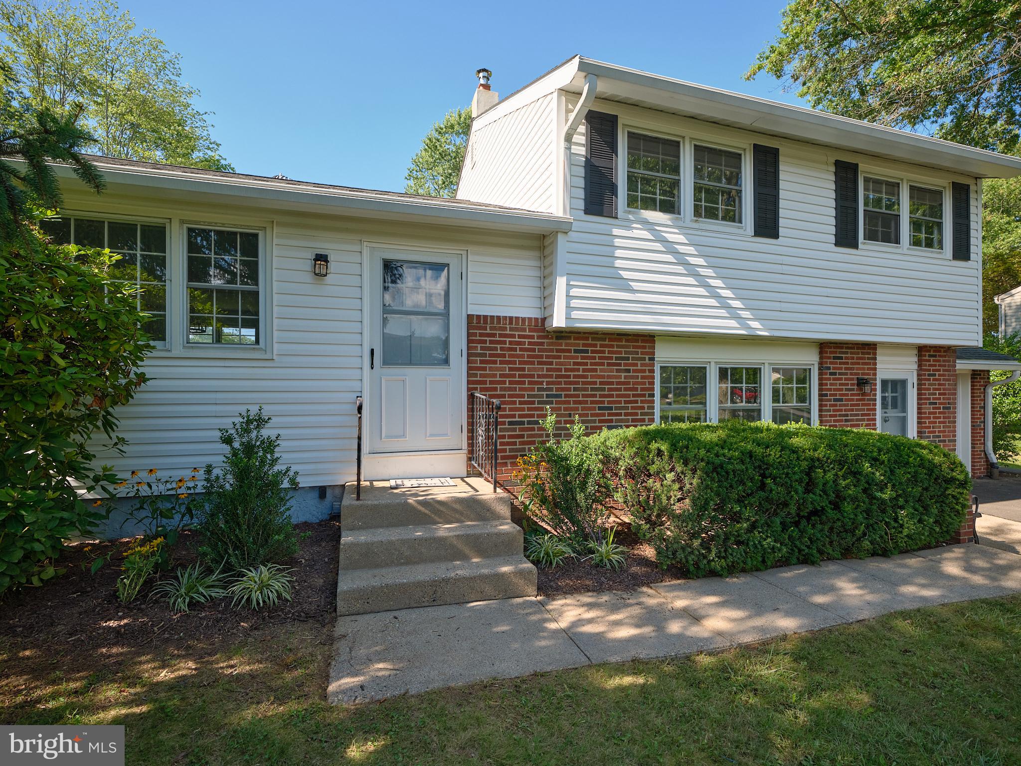 16 Richie Ln