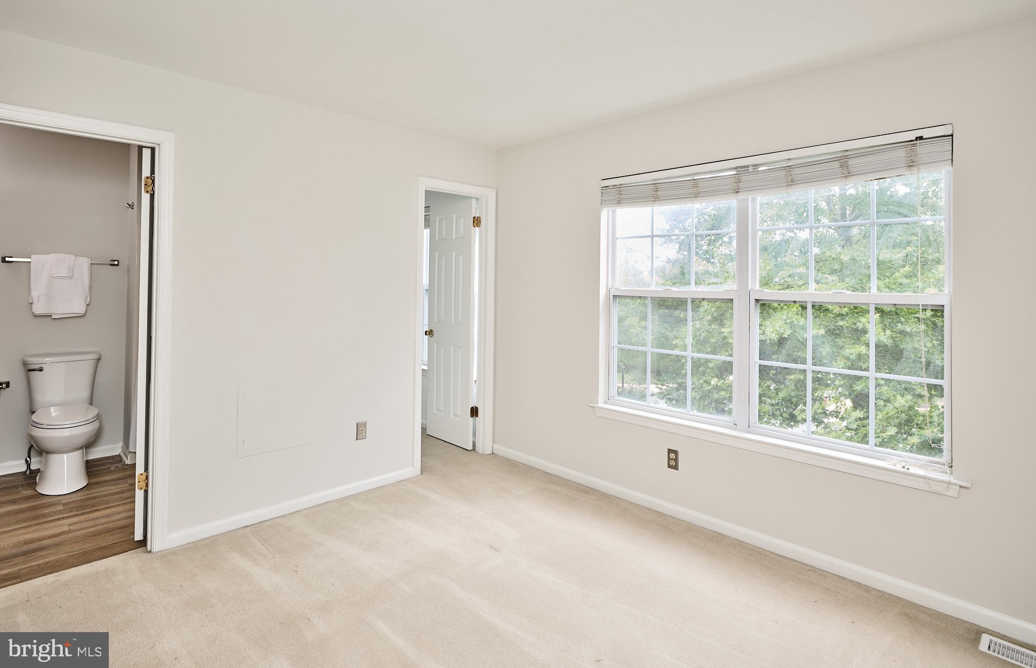 5515 Rinker Cir #350