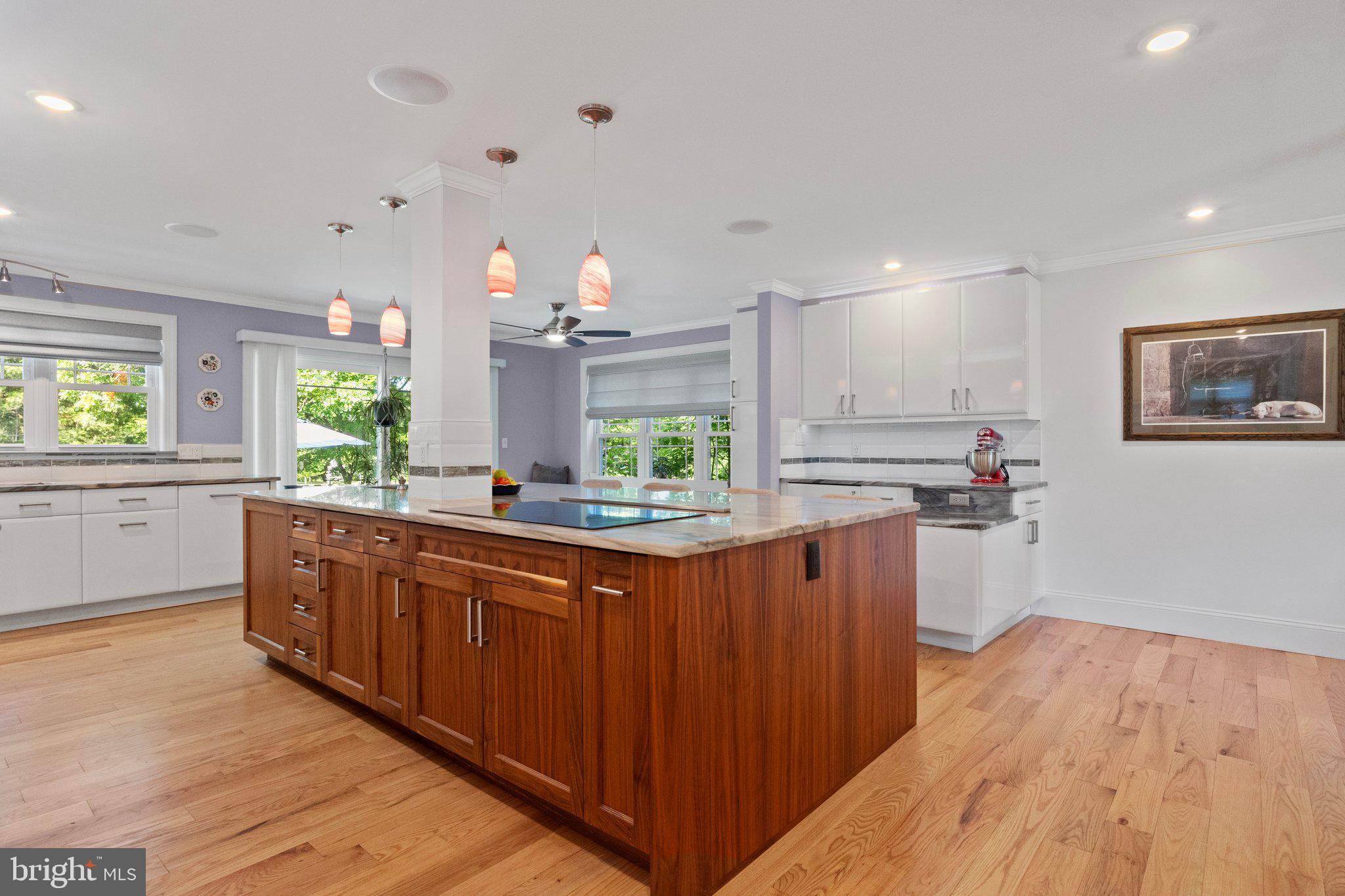 6176 Pidcock Creek Rd