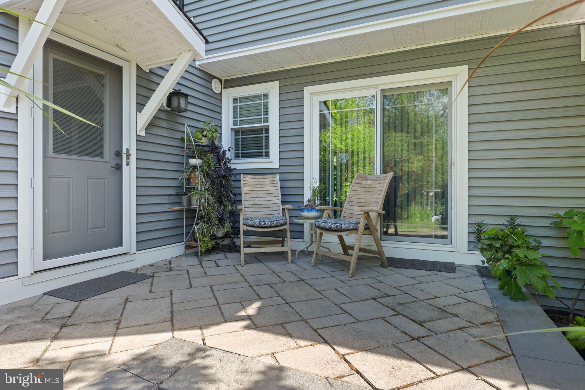 6176 Pidcock Creek Rd