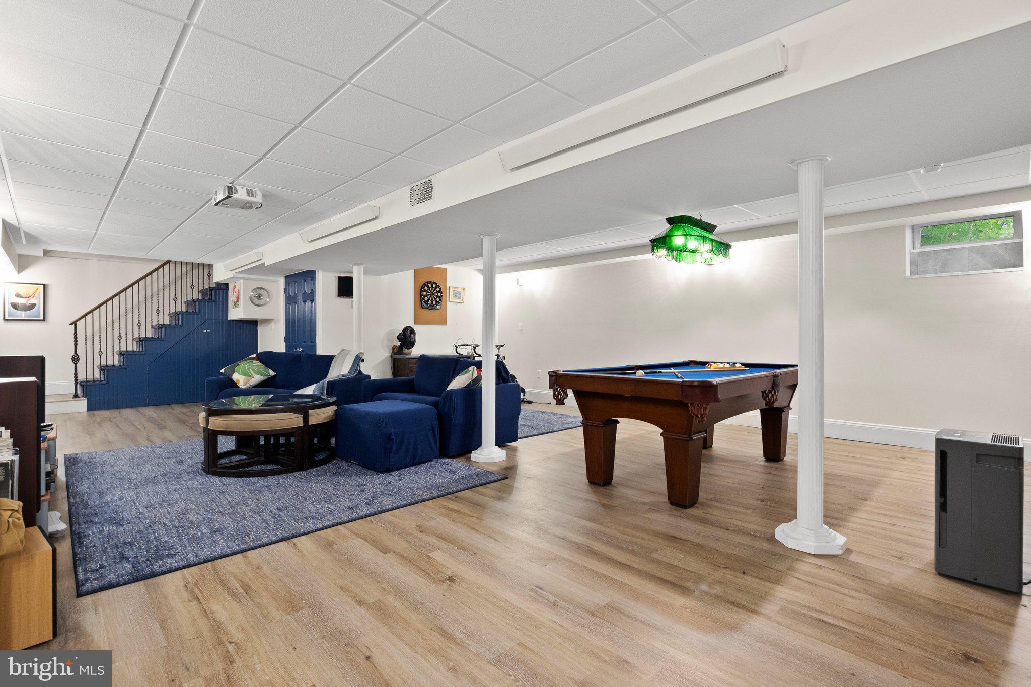 6176 Pidcock Creek Rd