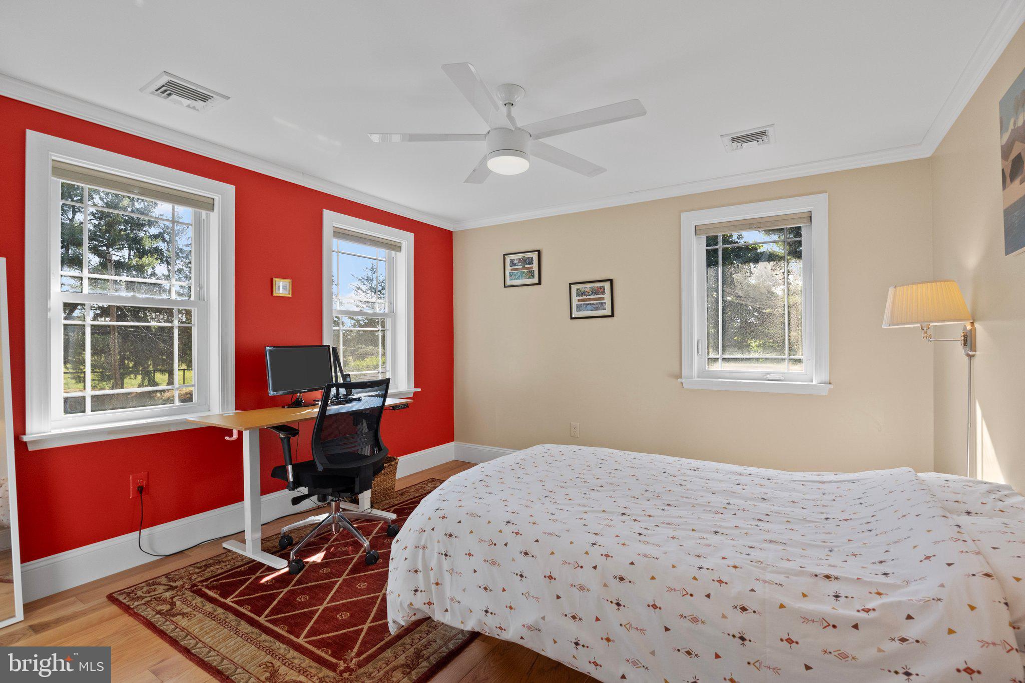 6176 Pidcock Creek Rd