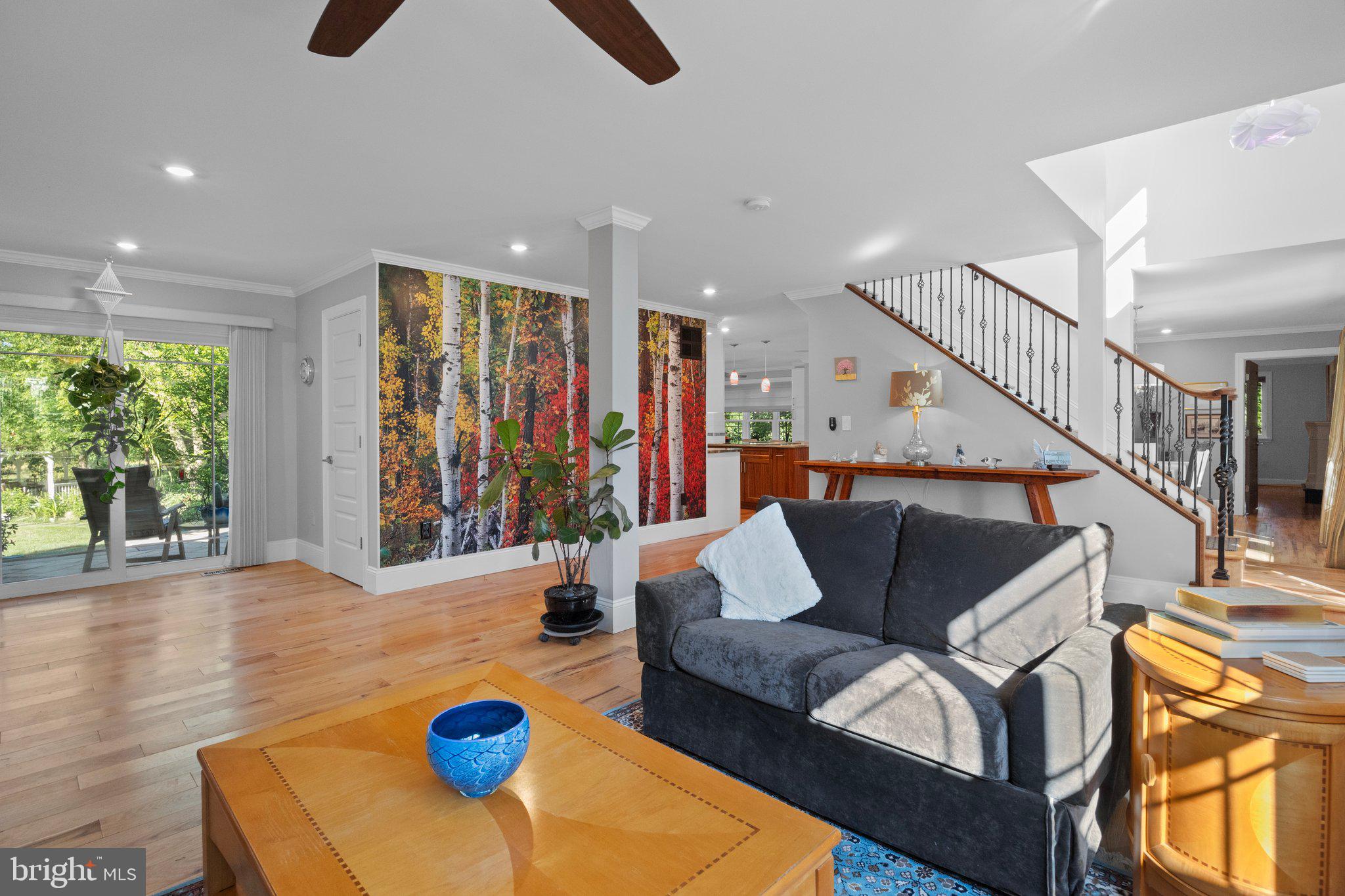 6176 Pidcock Creek Rd