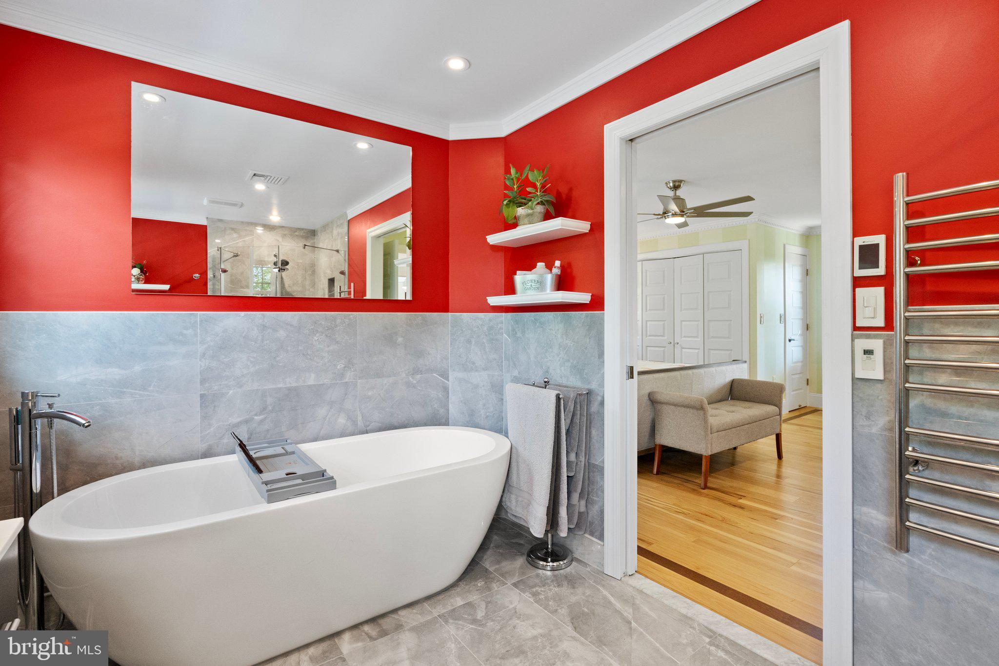 6176 Pidcock Creek Rd