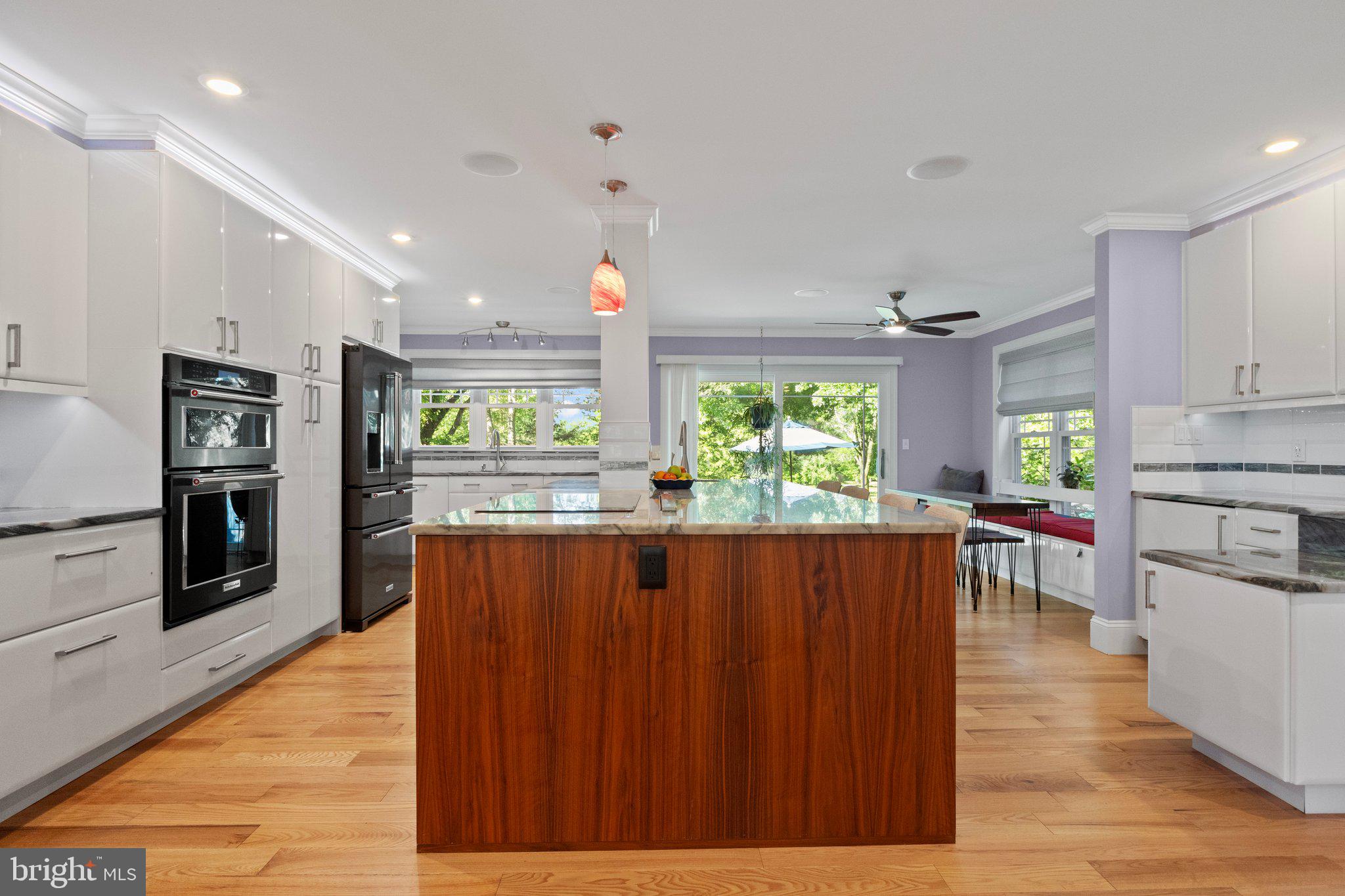 6176 Pidcock Creek Rd