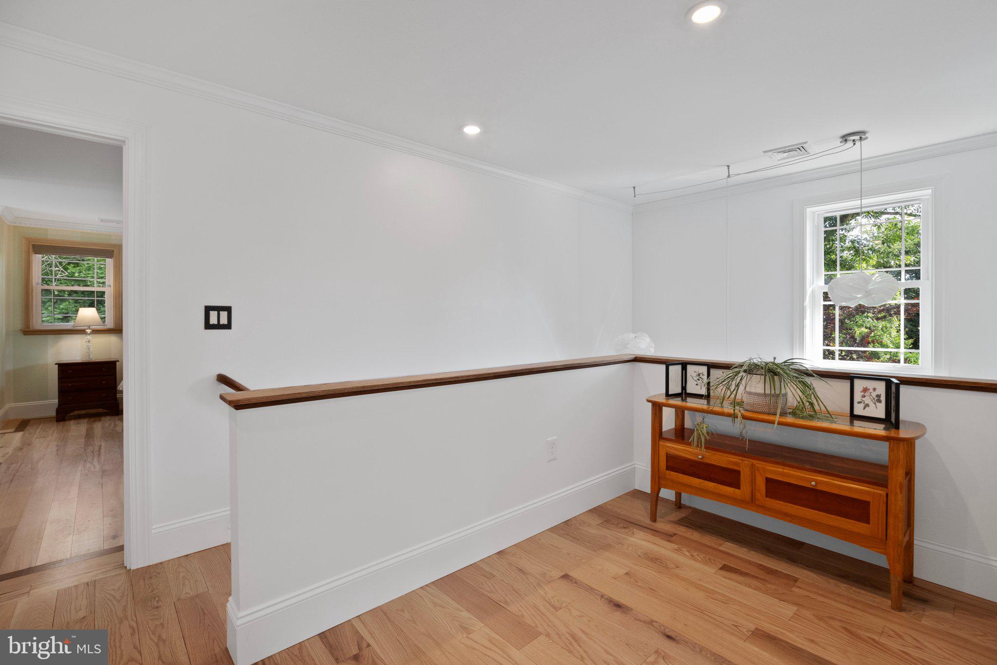 6176 Pidcock Creek Rd