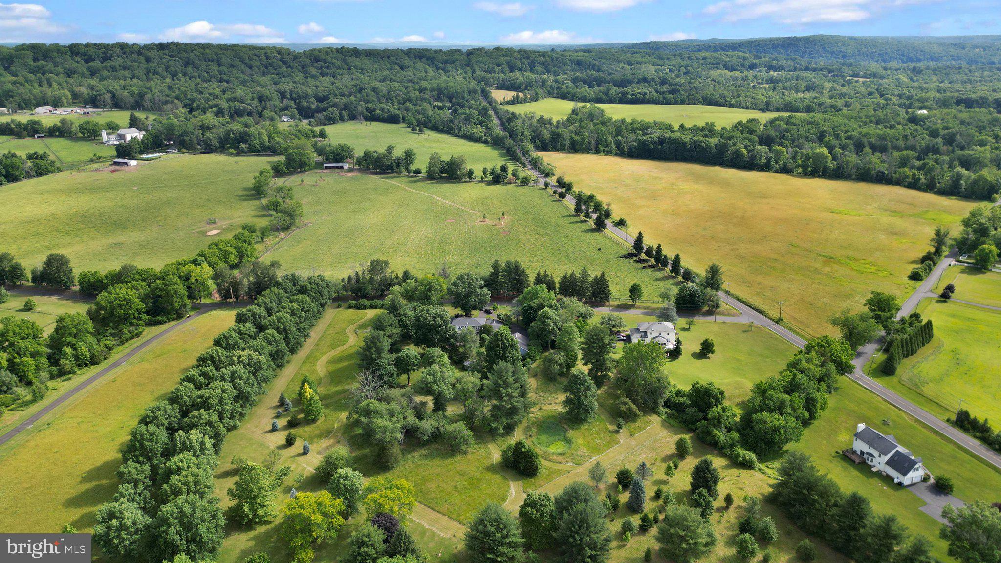 6176 Pidcock Creek Rd