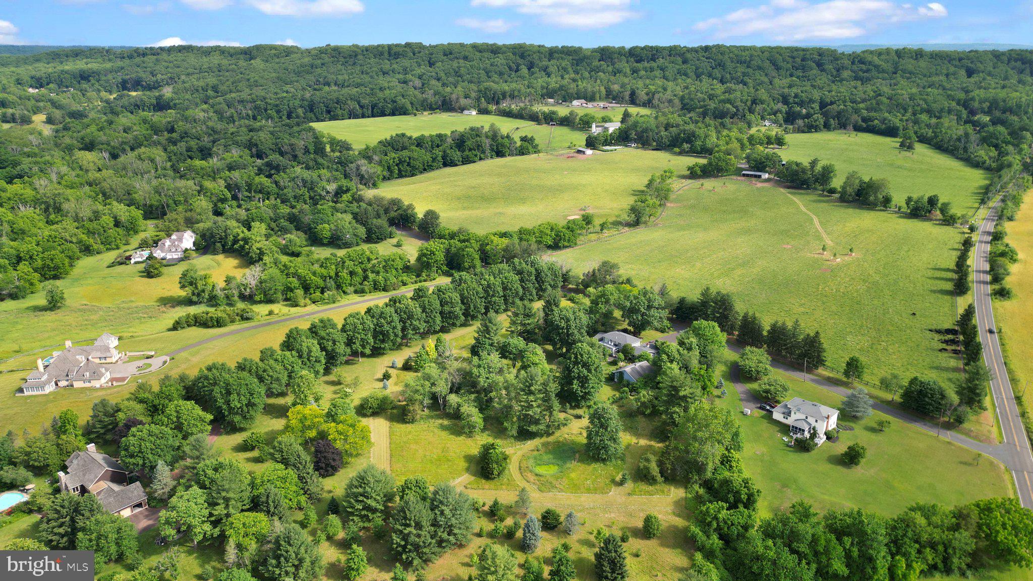 6176 Pidcock Creek Rd