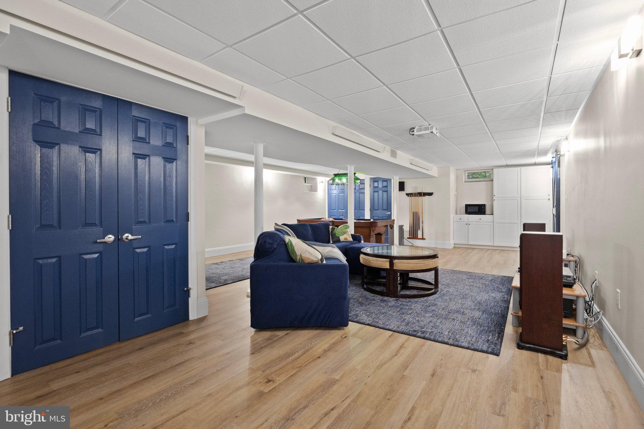 6176 Pidcock Creek Rd