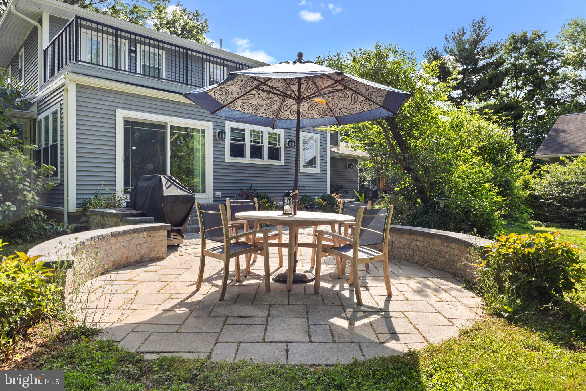 6176 Pidcock Creek Rd