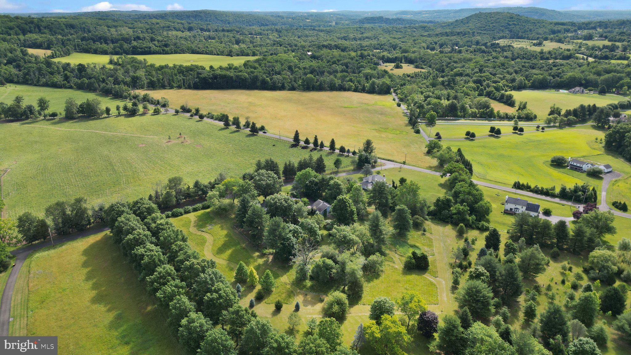 6176 Pidcock Creek Rd