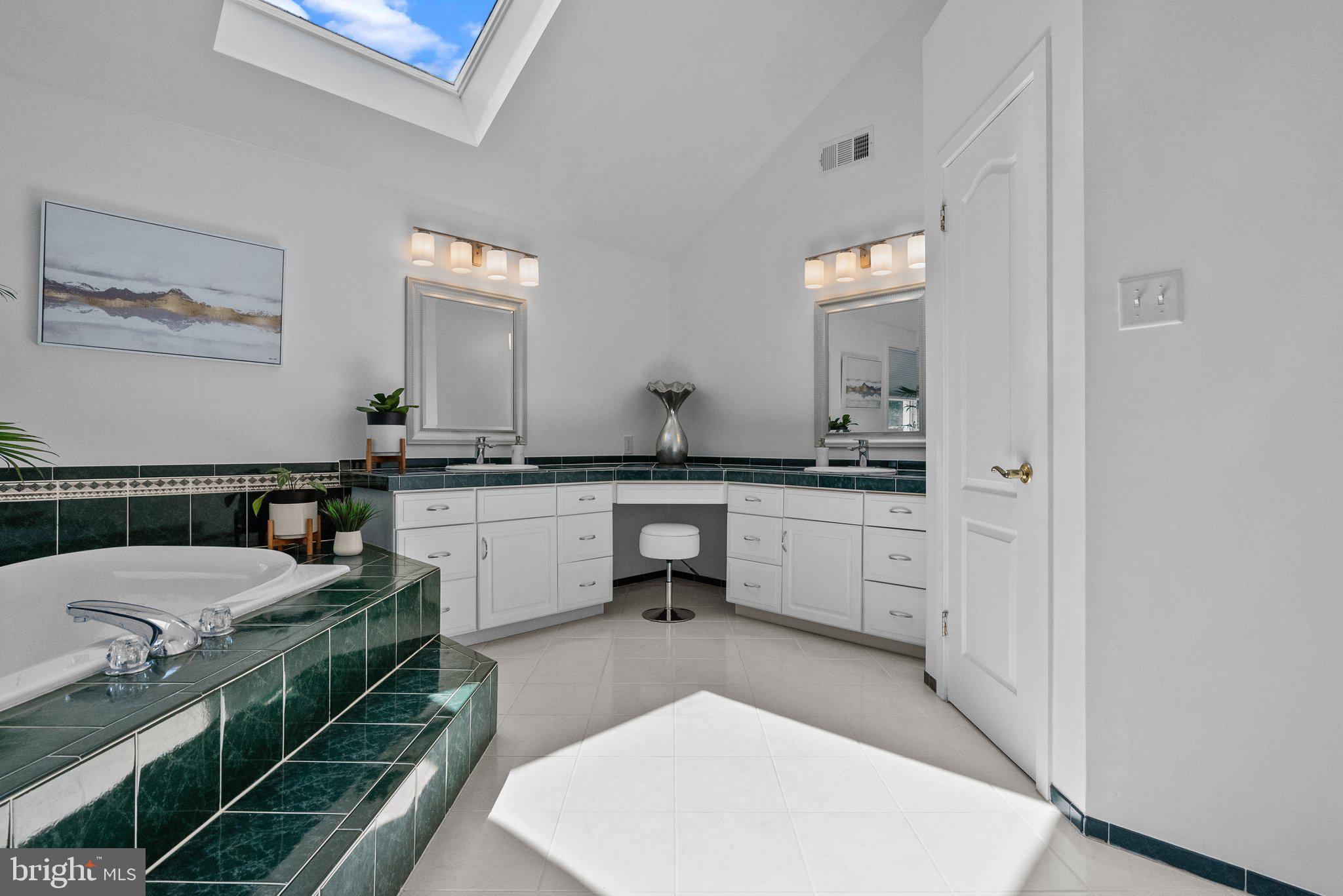50 Twining Rd