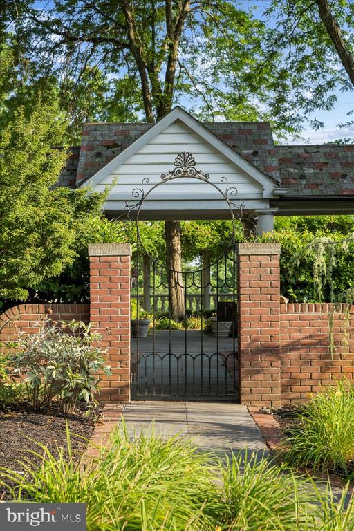 6154 STONEY HILL ROAD