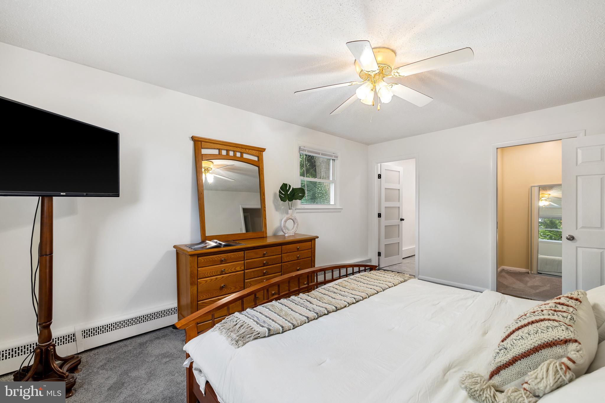 1 Serene Ln