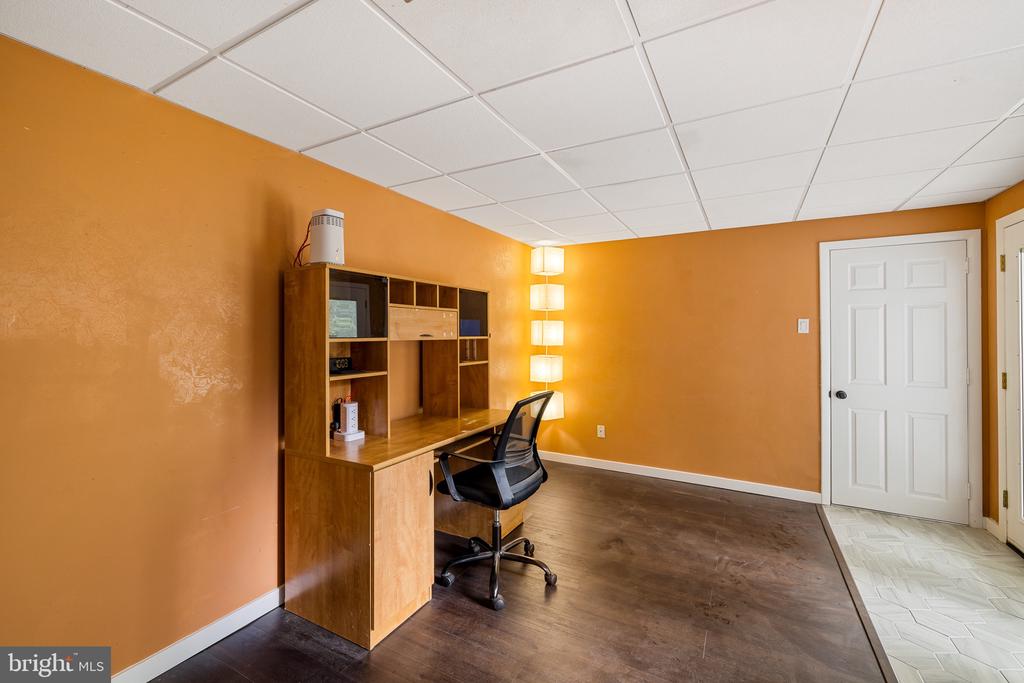 1 Serene Ln