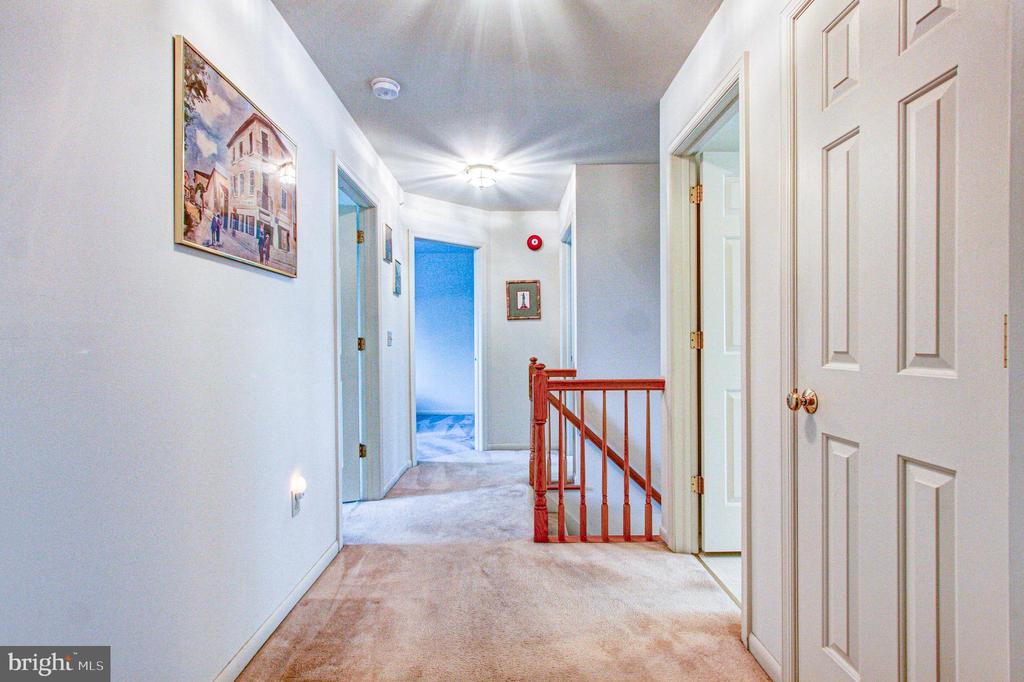 104 BILLINGSLEY DRIVE