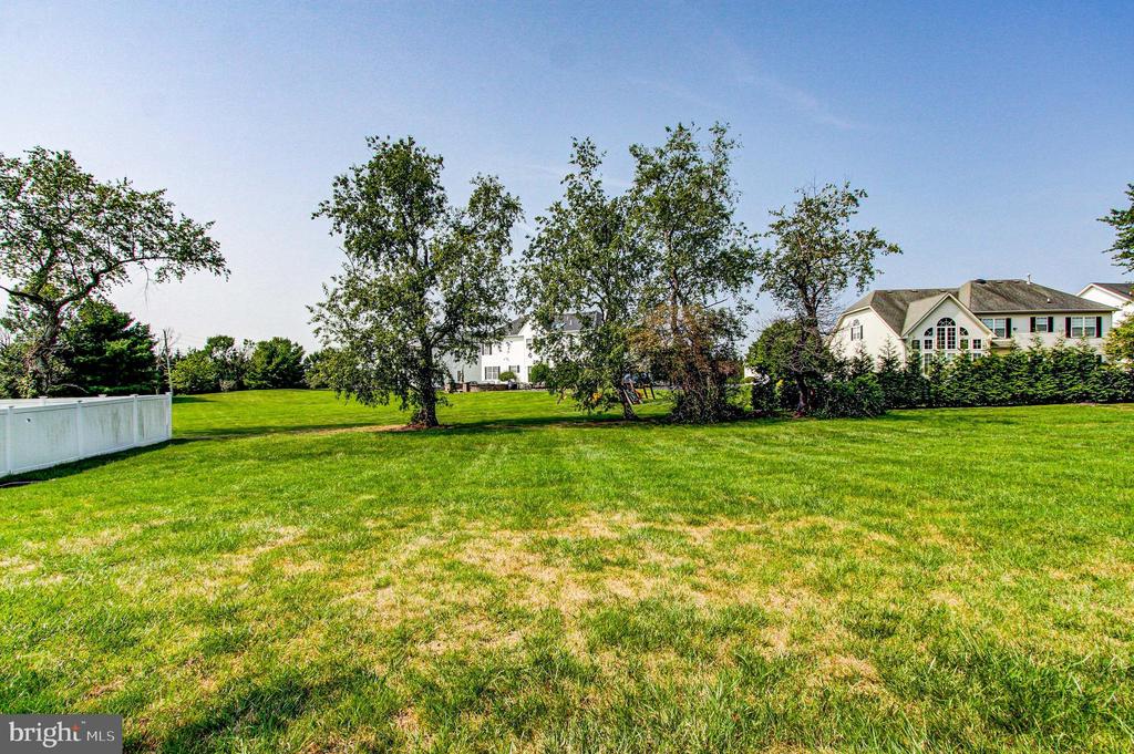 104 BILLINGSLEY DRIVE