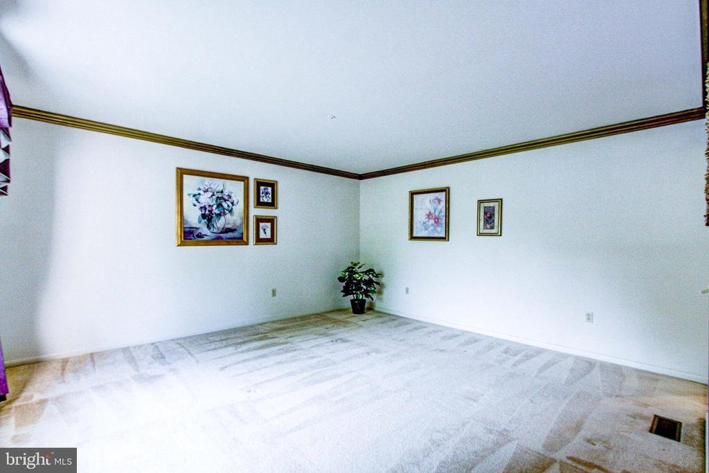 104 BILLINGSLEY DRIVE